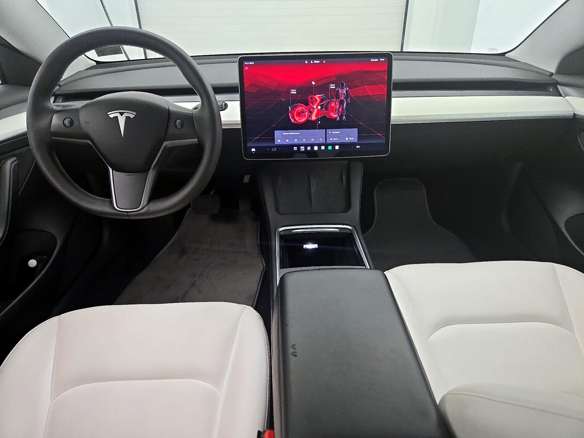 Thumbnail: 2023 Tesla Model 3 - 9