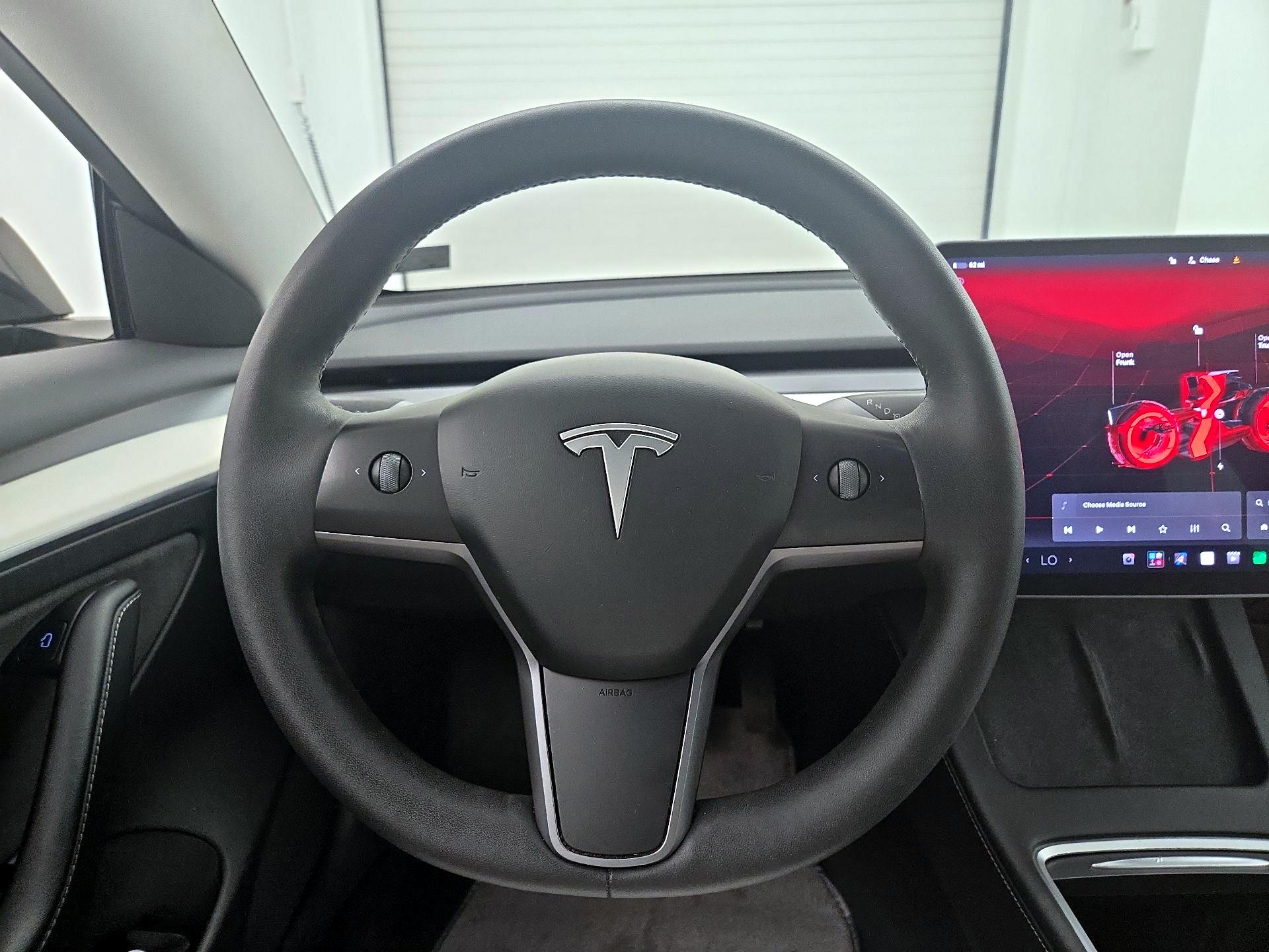 Thumbnail: 2023 Tesla Model 3 - 10