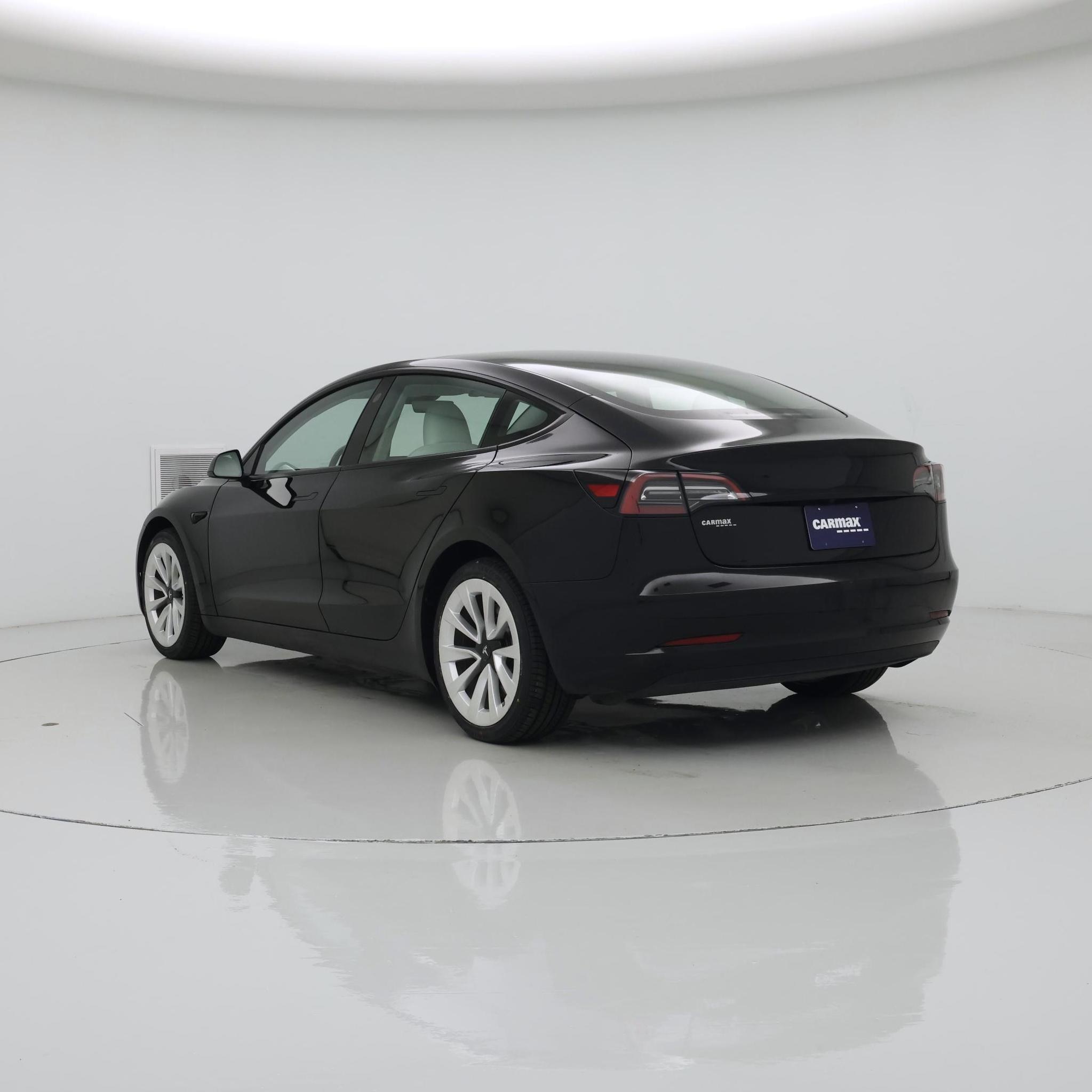 Thumbnail: 2023 Tesla Model 3 - 2