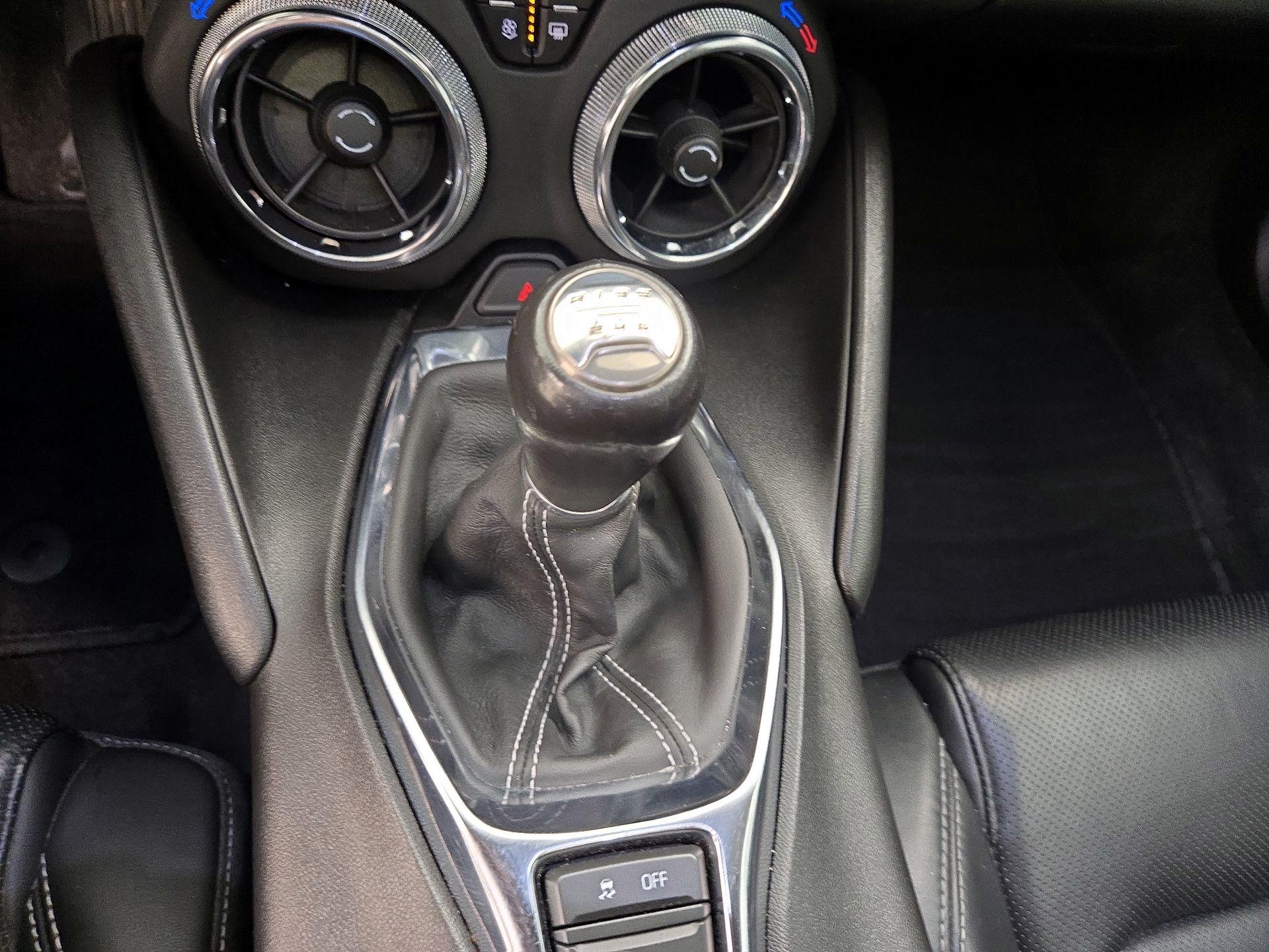 Thumbnail: 2021 Chevrolet Camaro - 16
