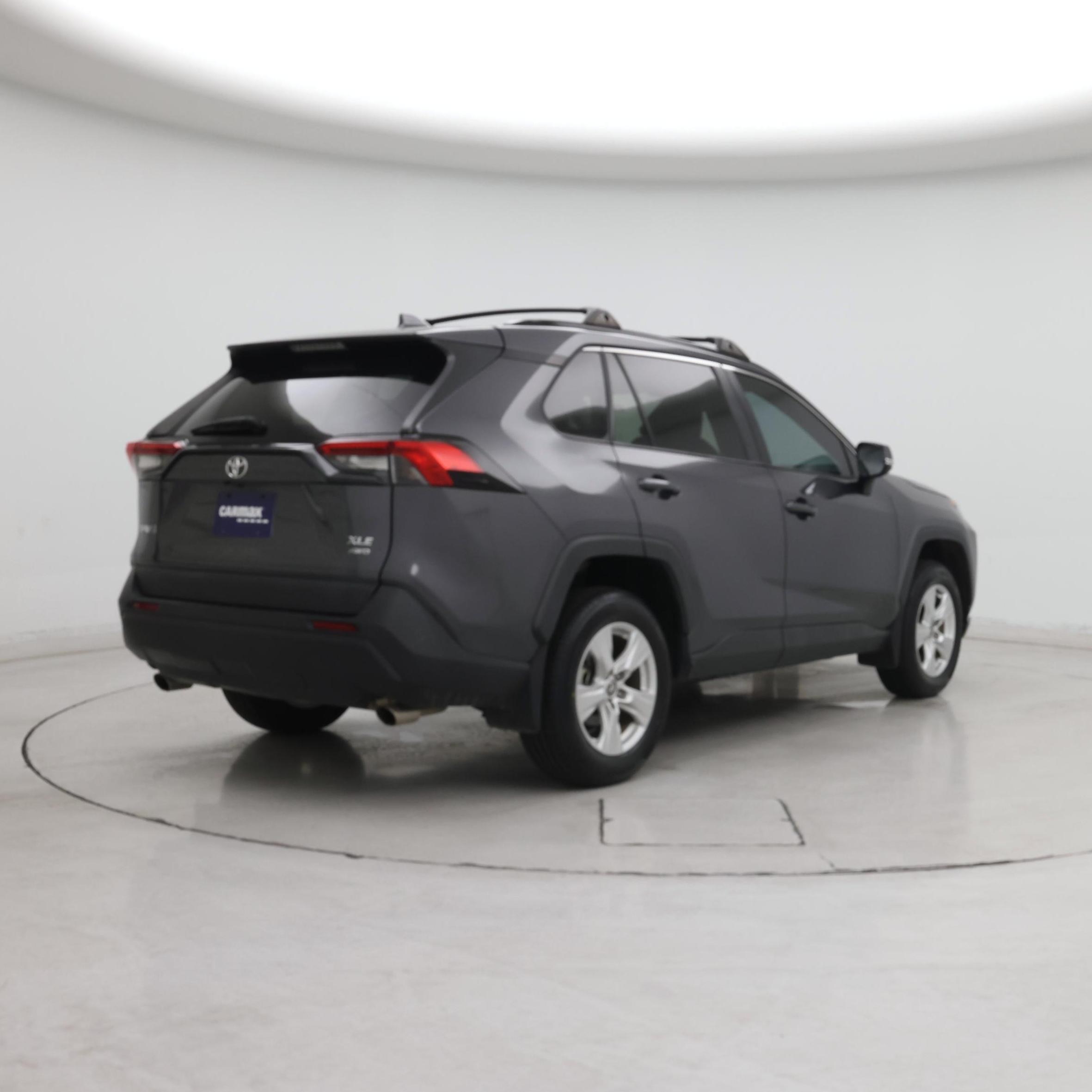 Thumbnail: 2021 Toyota RAV4 - 8