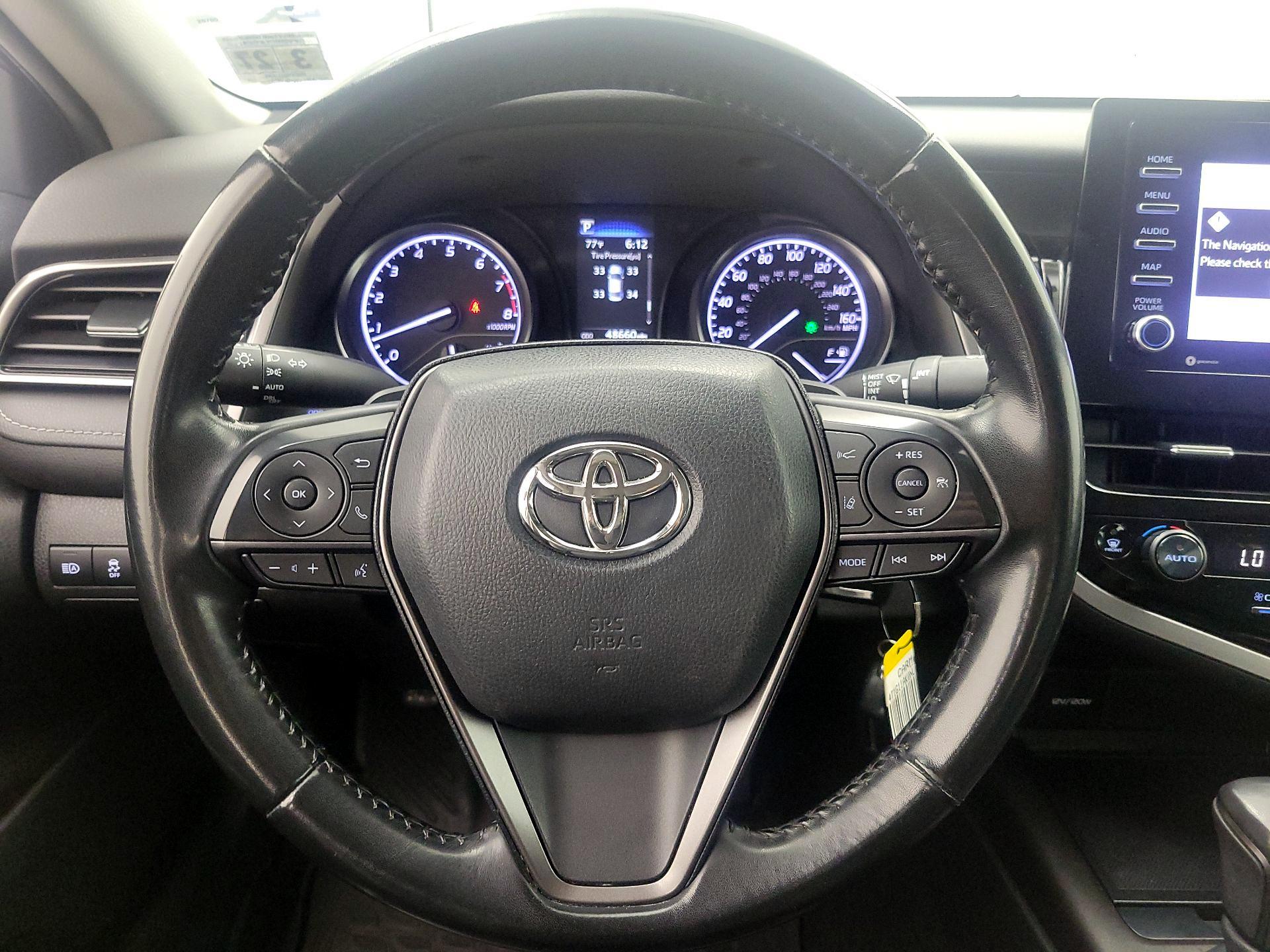 Thumbnail: 2022 Toyota Camry - 10