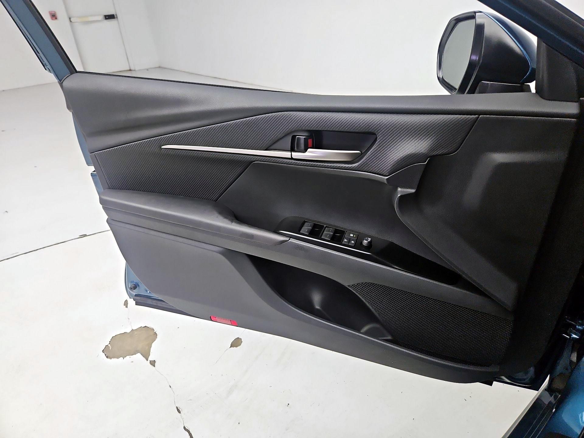 Thumbnail: 2026 Toyota Camry - 12