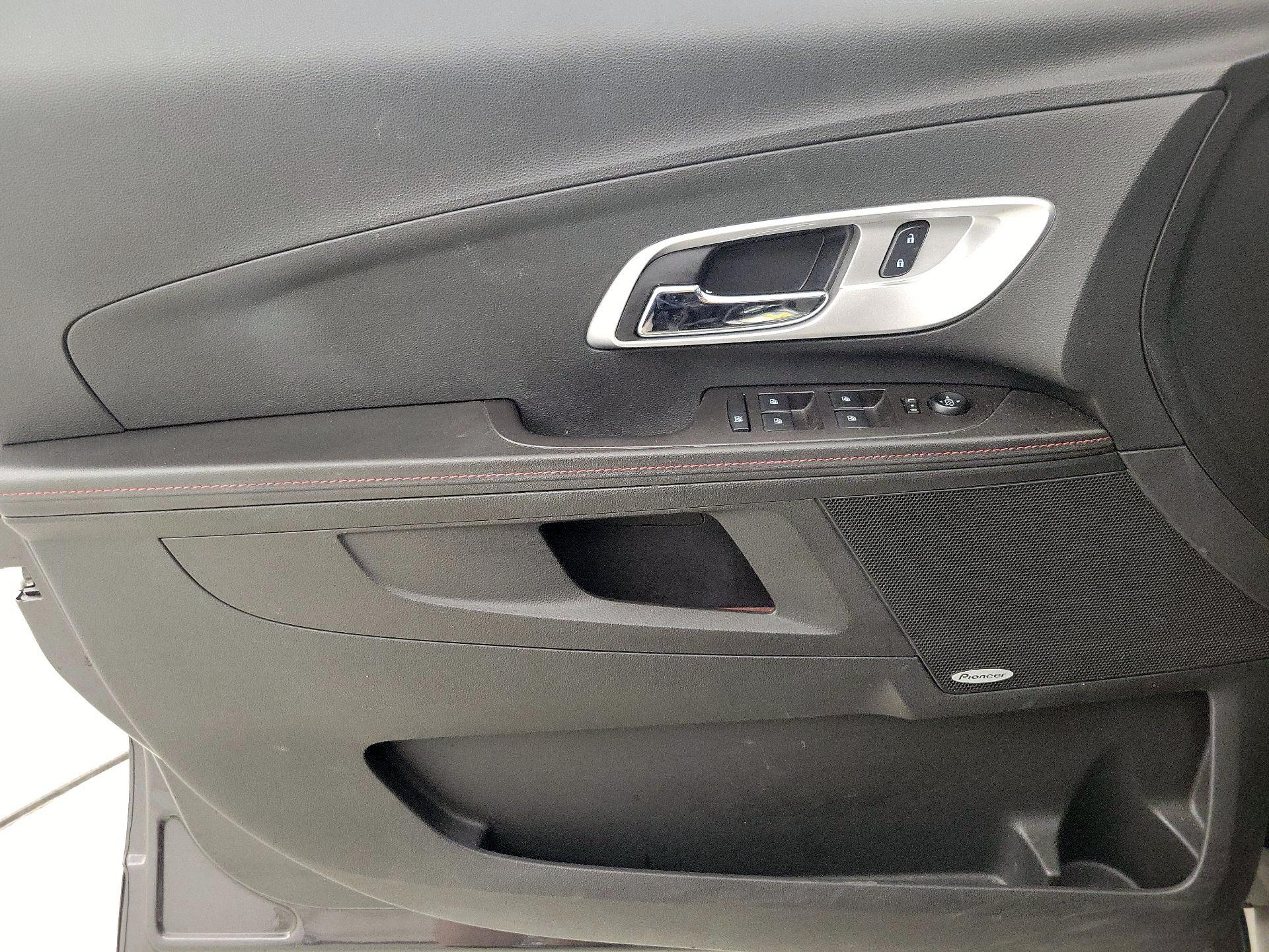 Thumbnail: 2015 Chevrolet Equinox - 12