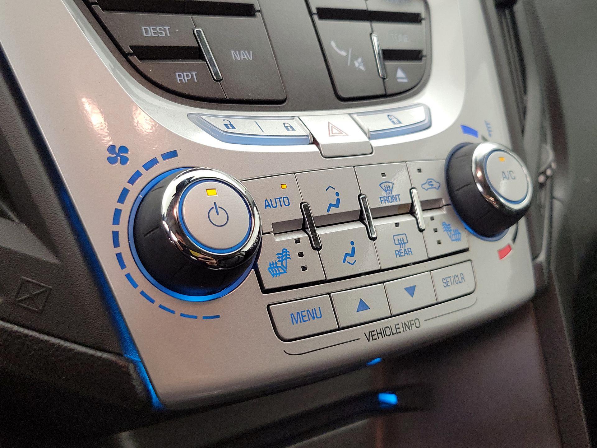 Thumbnail: 2015 Chevrolet Equinox - 16