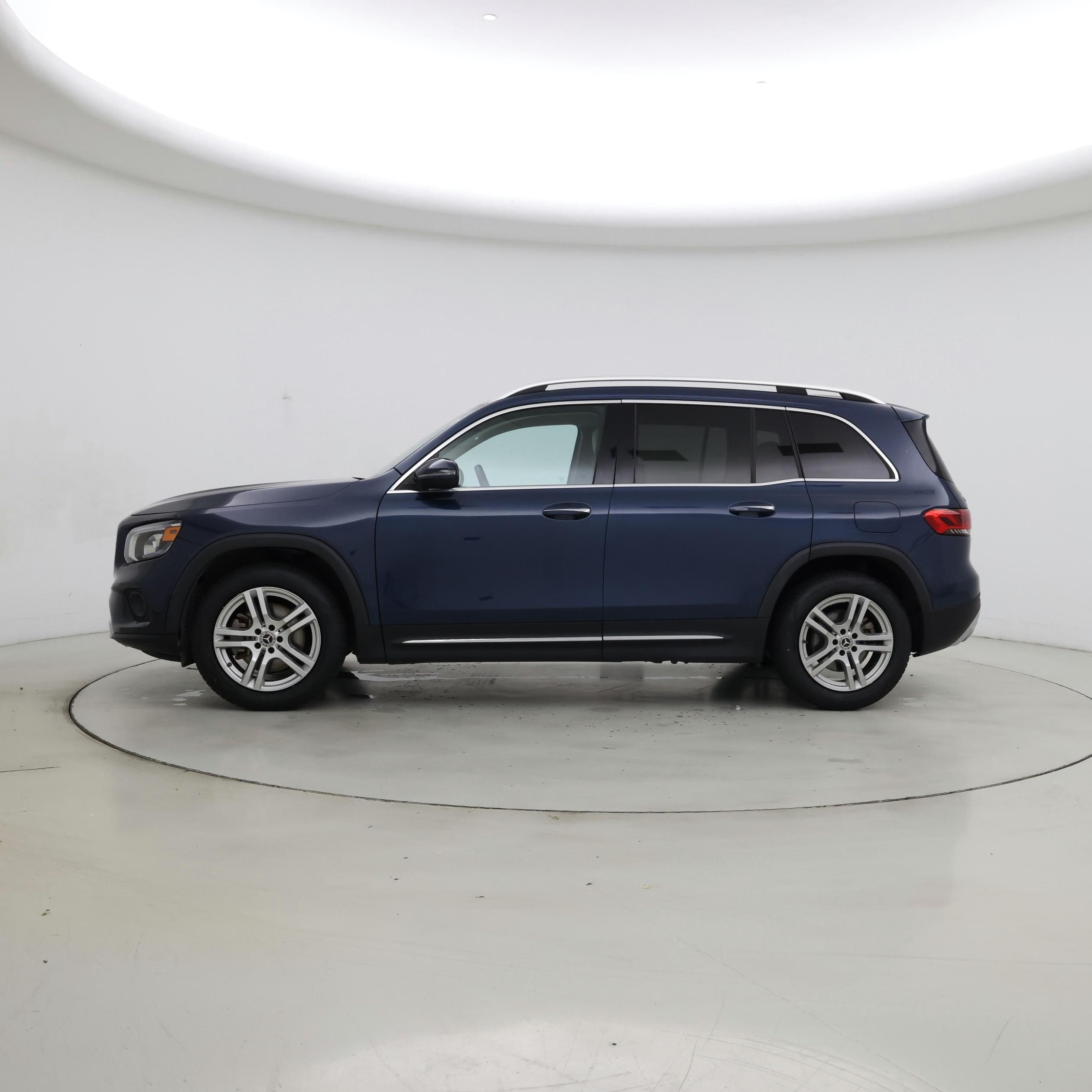 Thumbnail: 2021 Mercedes-Benz GLB - 3
