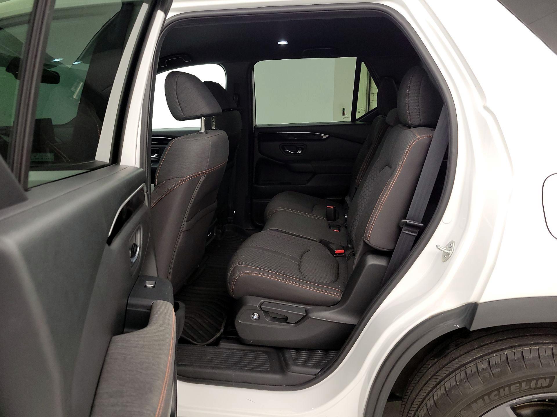 Thumbnail: 2023 Honda Pilot - 19