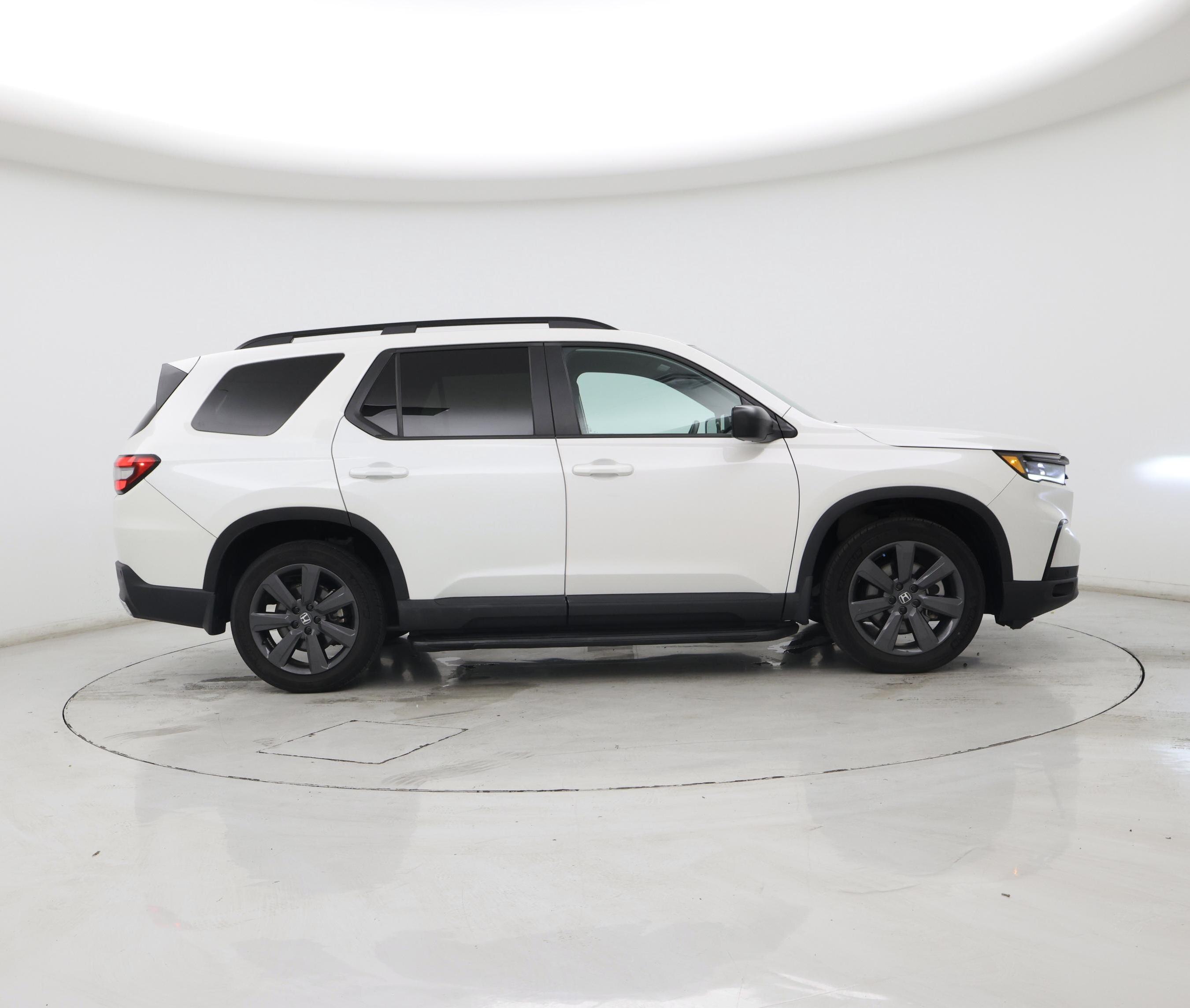 Thumbnail: 2023 Honda Pilot - 7