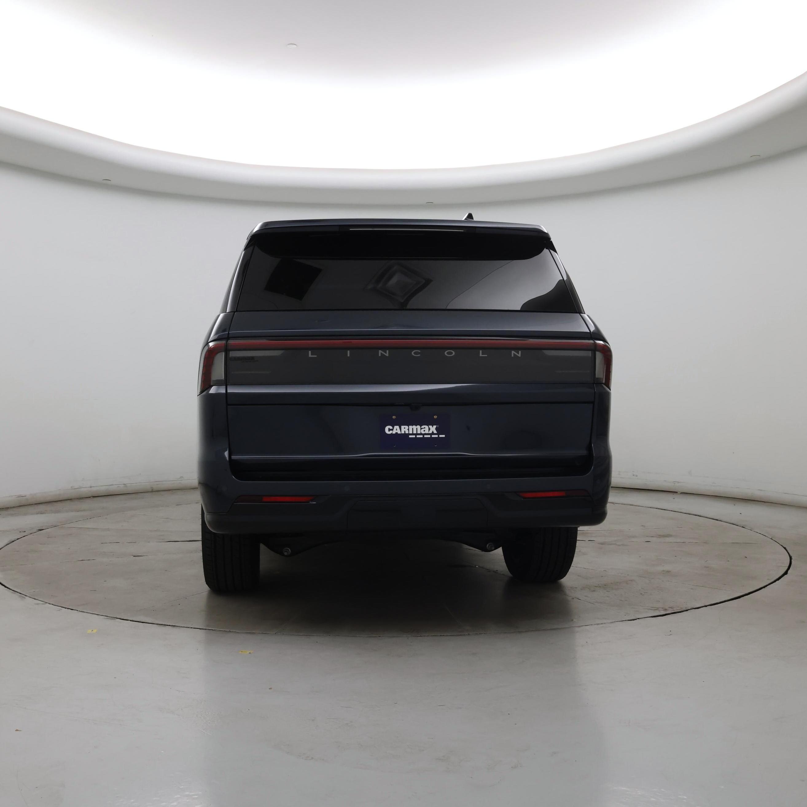 Thumbnail: 2025 Lincoln Navigator L - 6