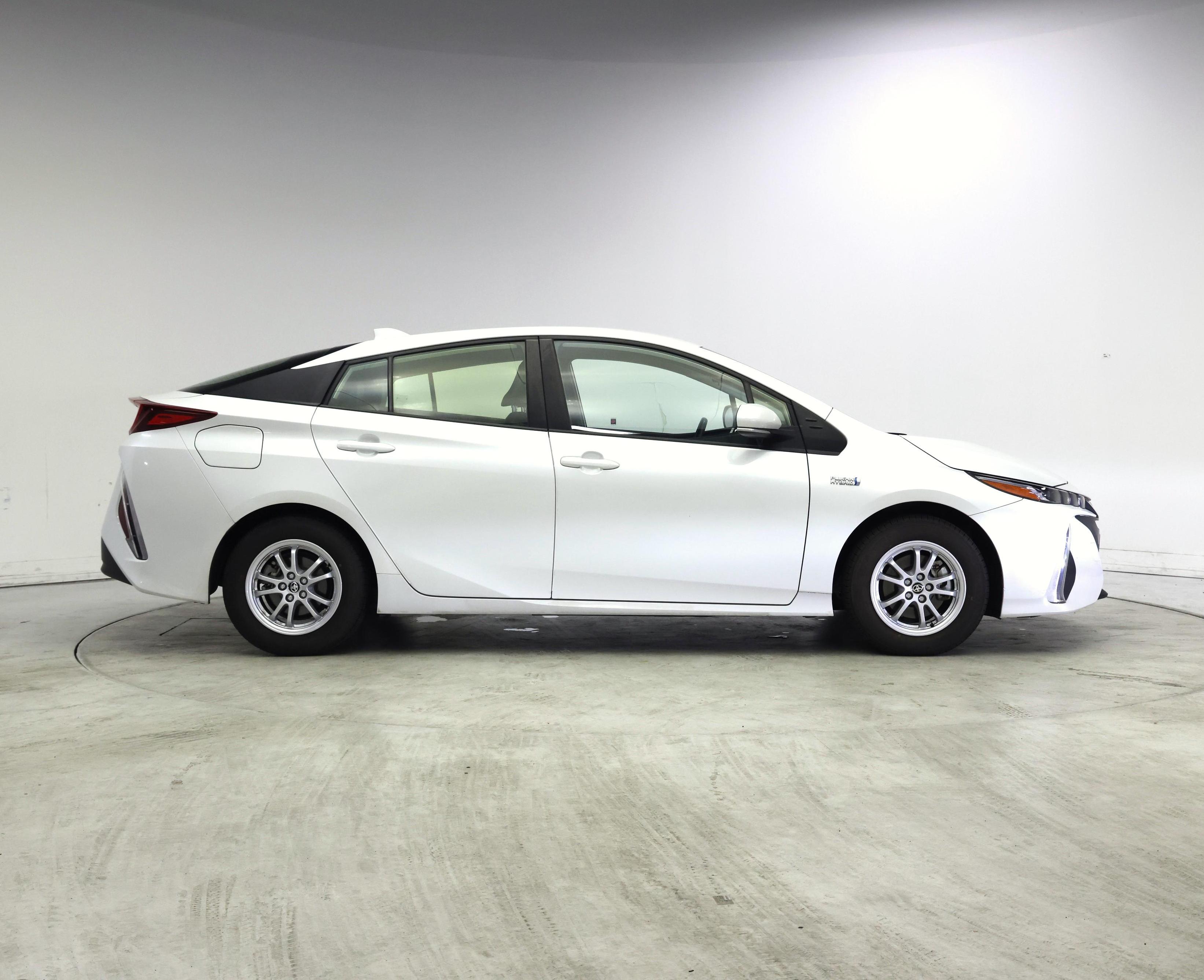 Thumbnail: 2022 Toyota Prius Prime - 7