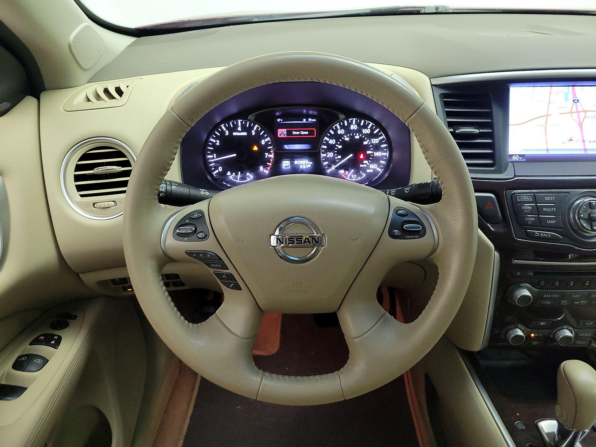 Thumbnail: 2015 Nissan Pathfinder - 10