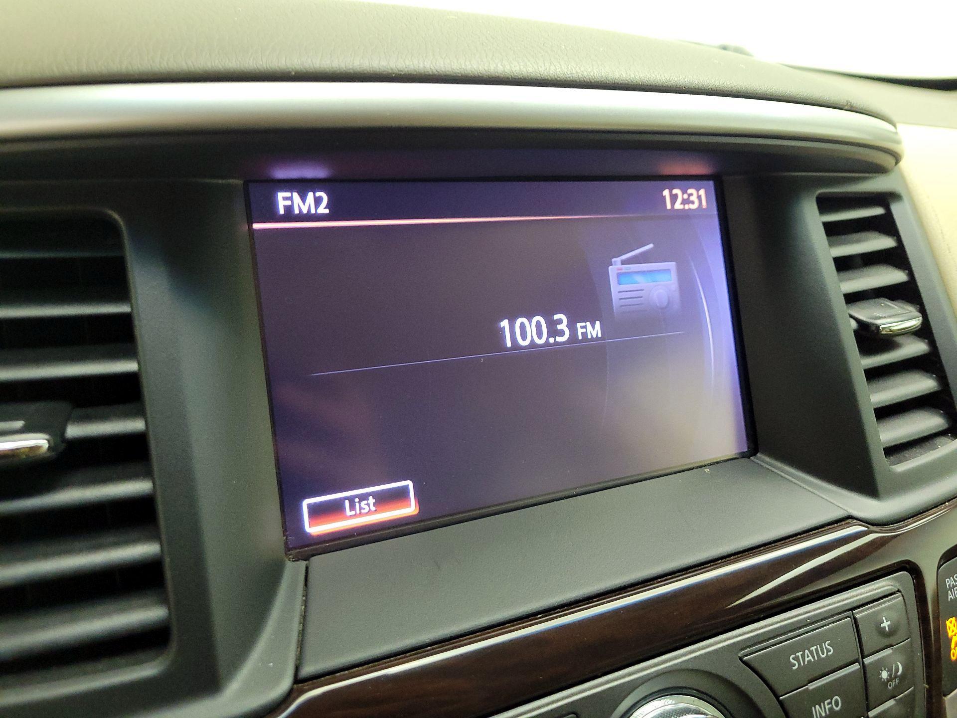 Thumbnail: 2015 Nissan Pathfinder - 14