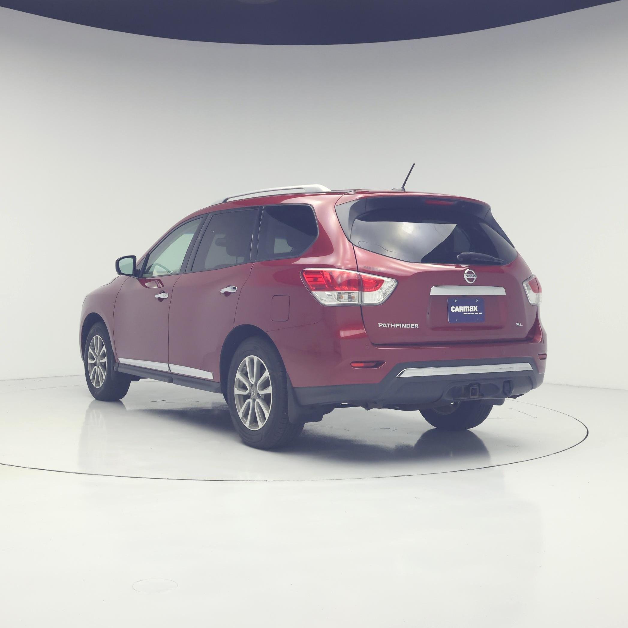 Thumbnail: 2015 Nissan Pathfinder - 2