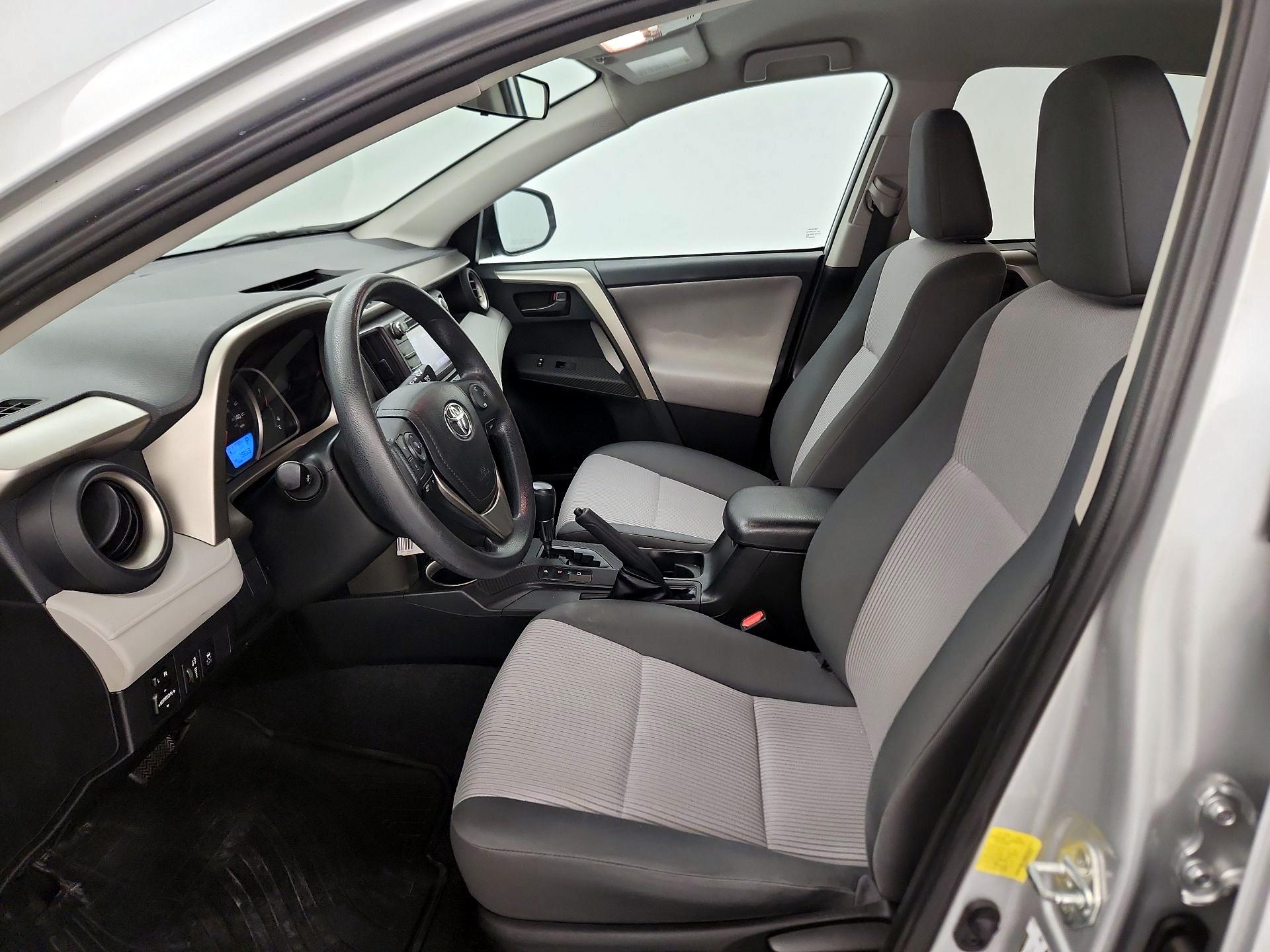 Thumbnail: 2014 Toyota RAV4 - 11