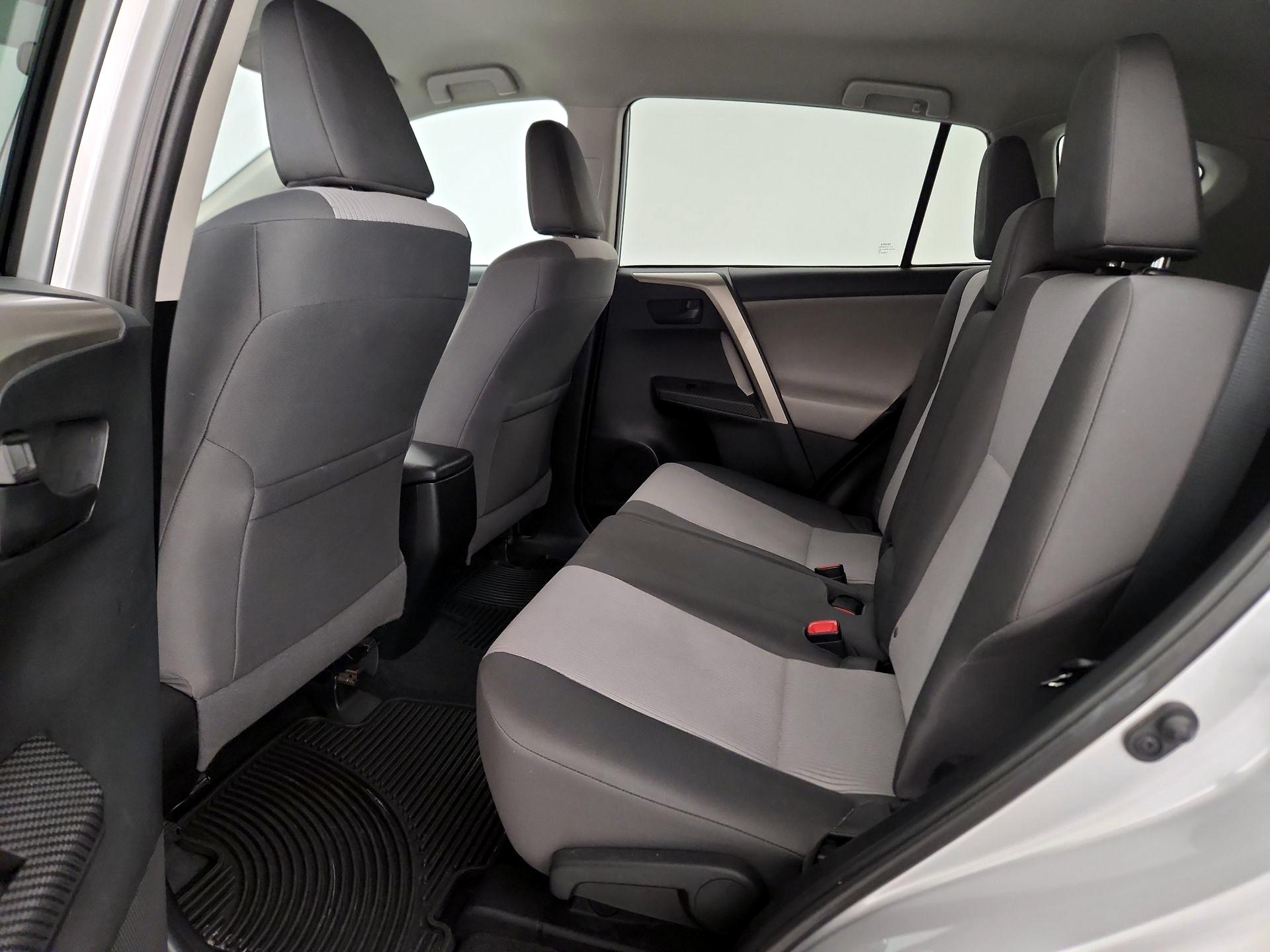 Thumbnail: 2014 Toyota RAV4 - 19