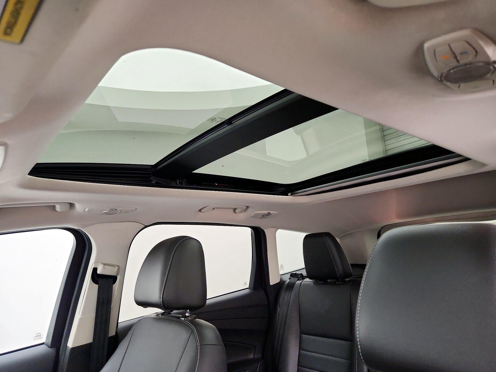 Thumbnail: 2014 Ford Escape - 20