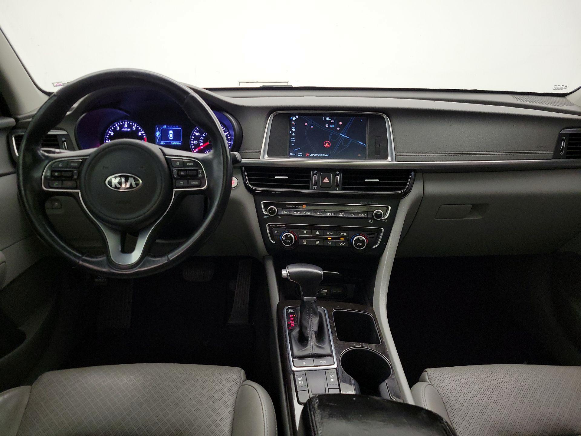Thumbnail: 2016 Kia Optima - 9
