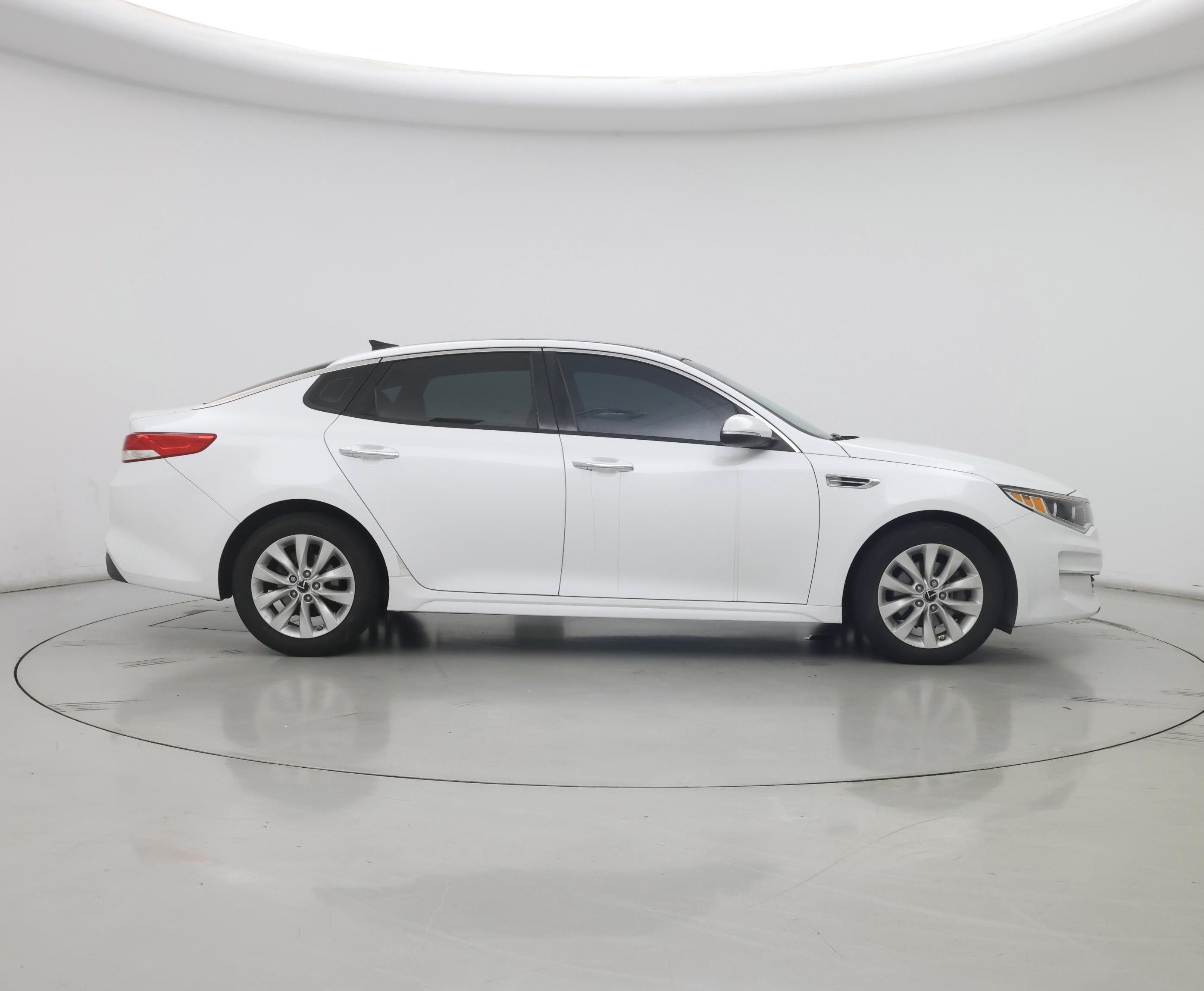 Thumbnail: 2016 Kia Optima - 7