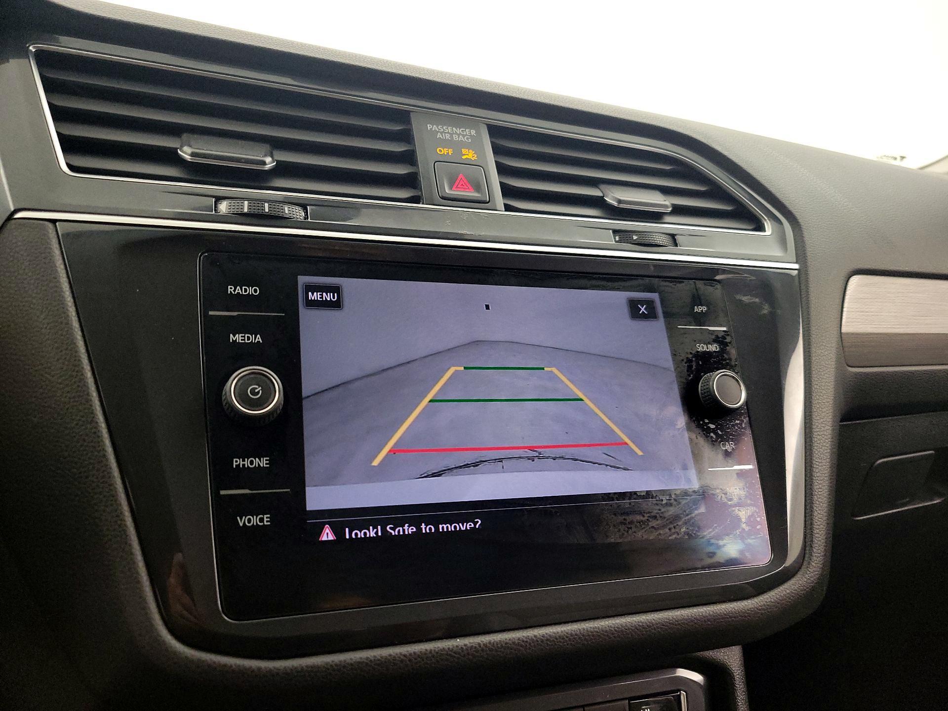 Thumbnail: 2020 Volkswagen Tiguan - 14