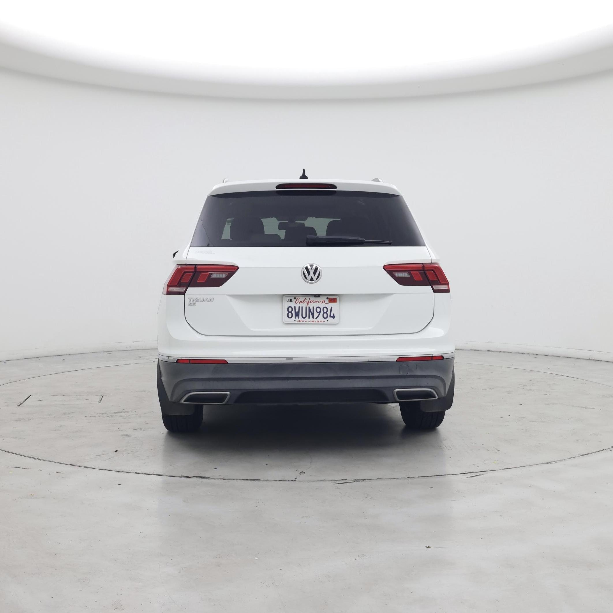 Thumbnail: 2020 Volkswagen Tiguan - 6