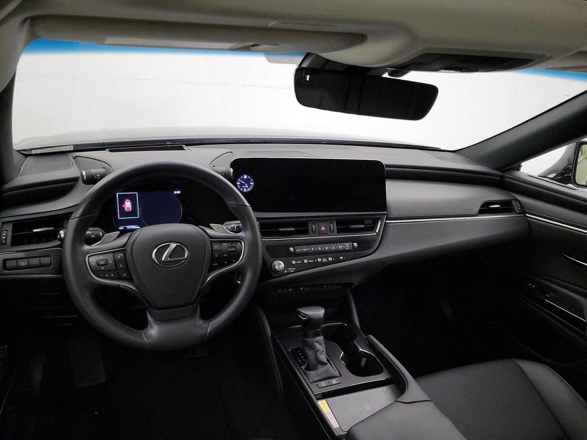 Thumbnail: 2024 Lexus ES - 9
