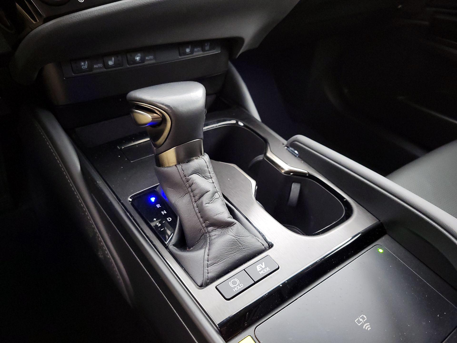 Thumbnail: 2024 Lexus ES - 17