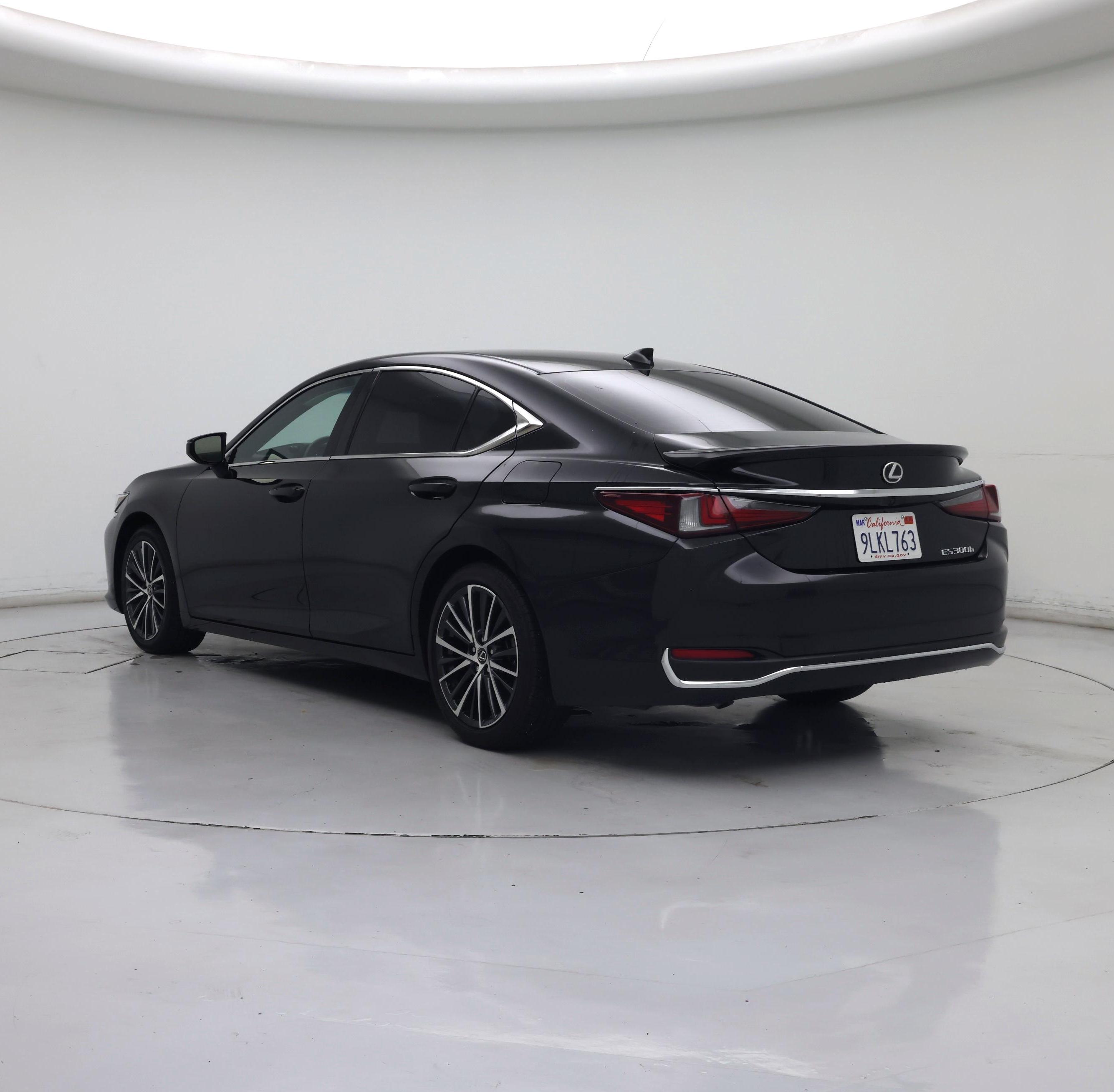 Thumbnail: 2024 Lexus ES - 2