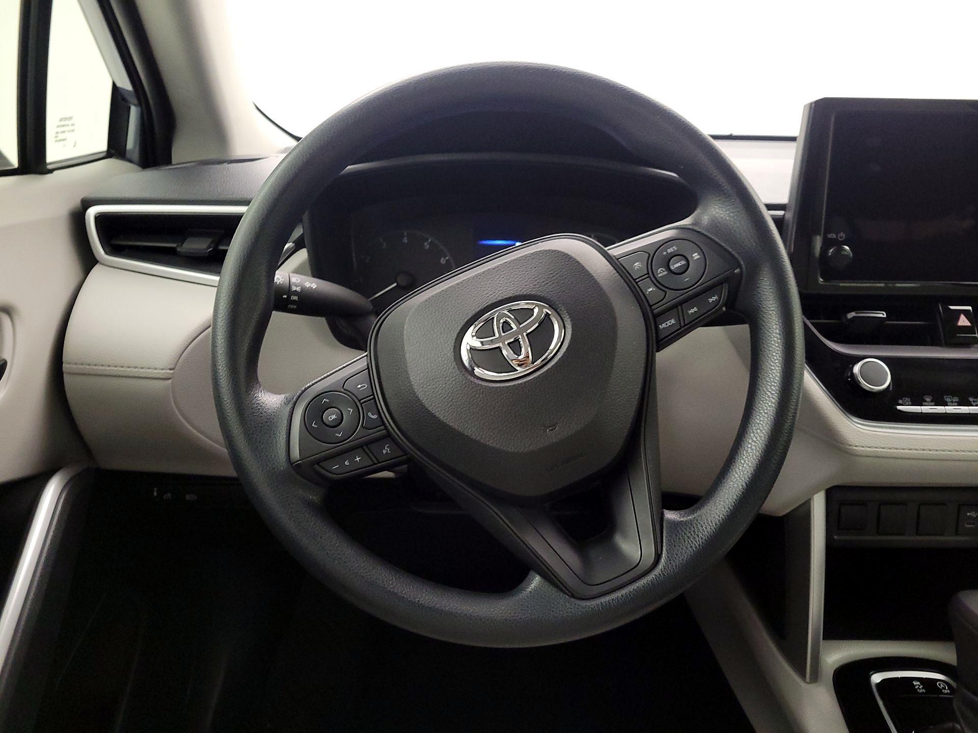 Thumbnail: 2023 Toyota Corolla Cross - 10