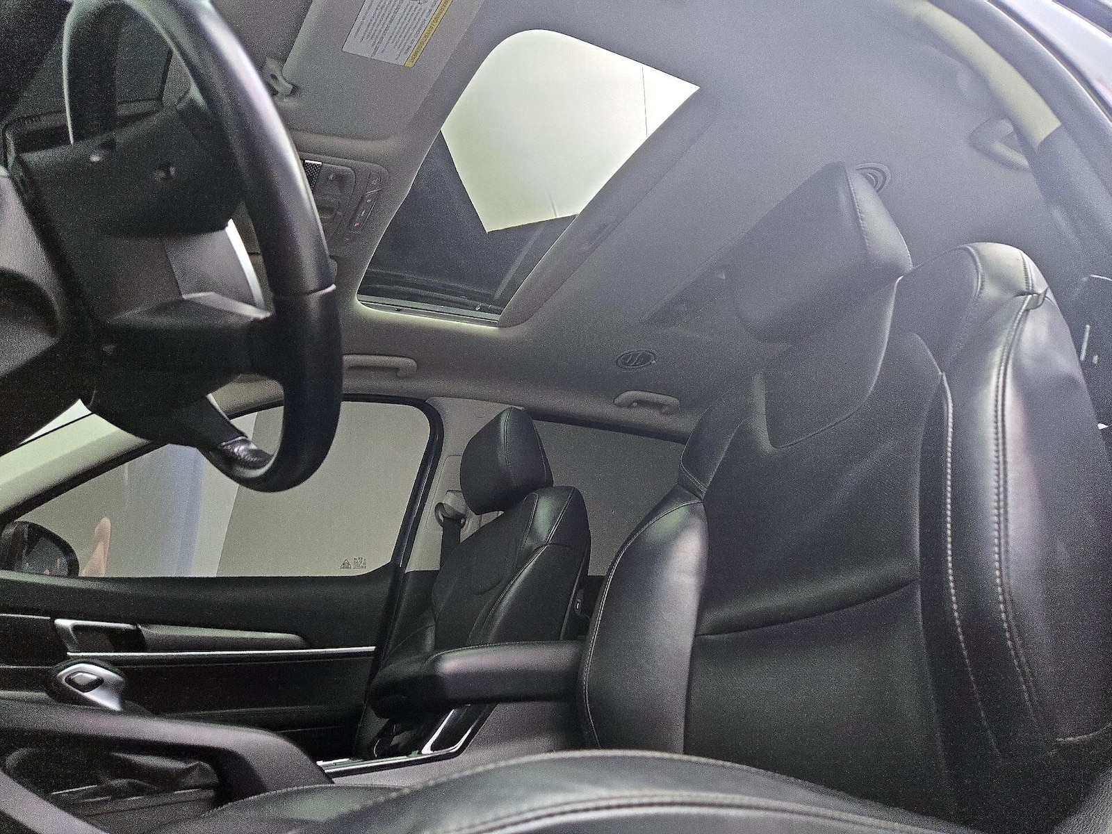 Sunroof(s) & Overhead Airbags