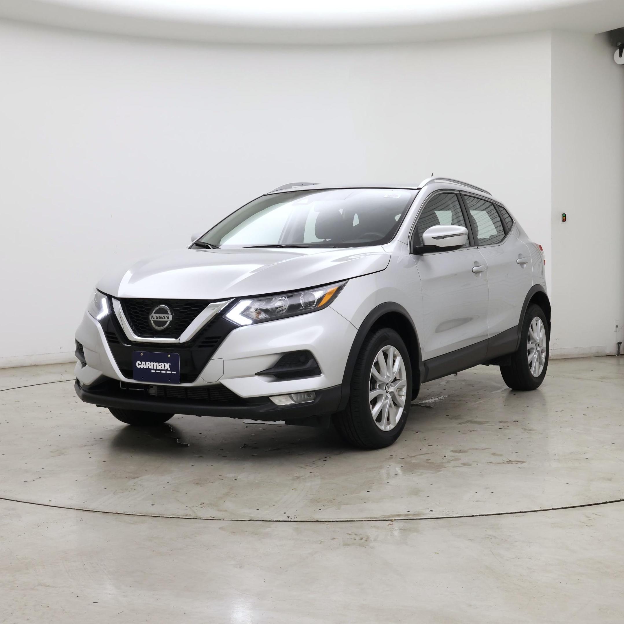 Thumbnail: 2021 Nissan Rogue Sport - 4