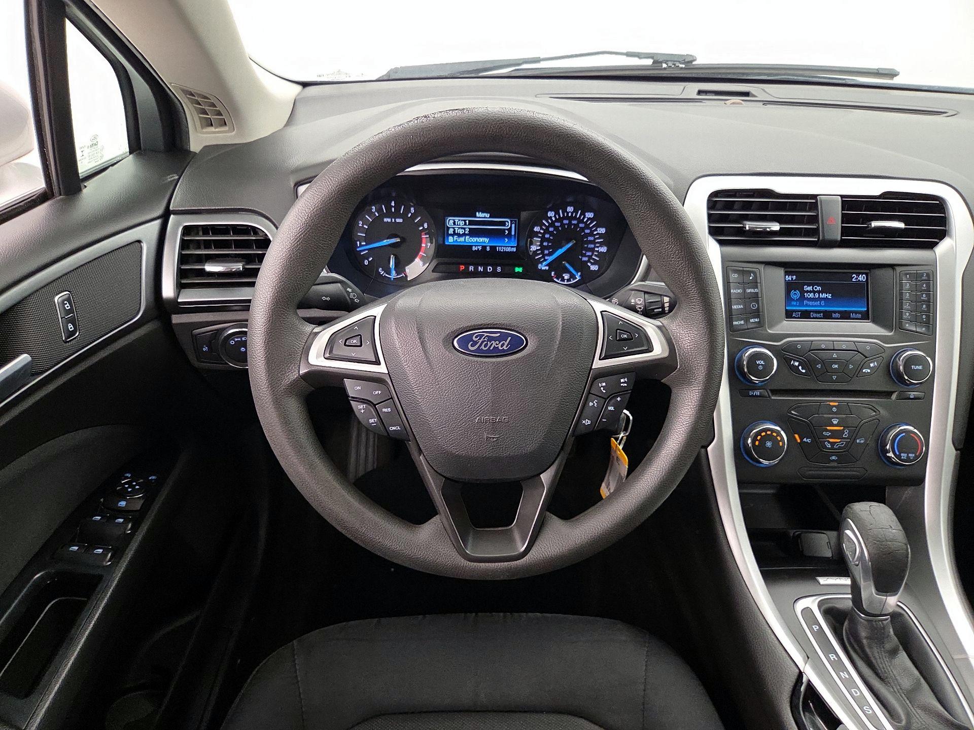 Thumbnail: 2015 Ford Fusion - 10