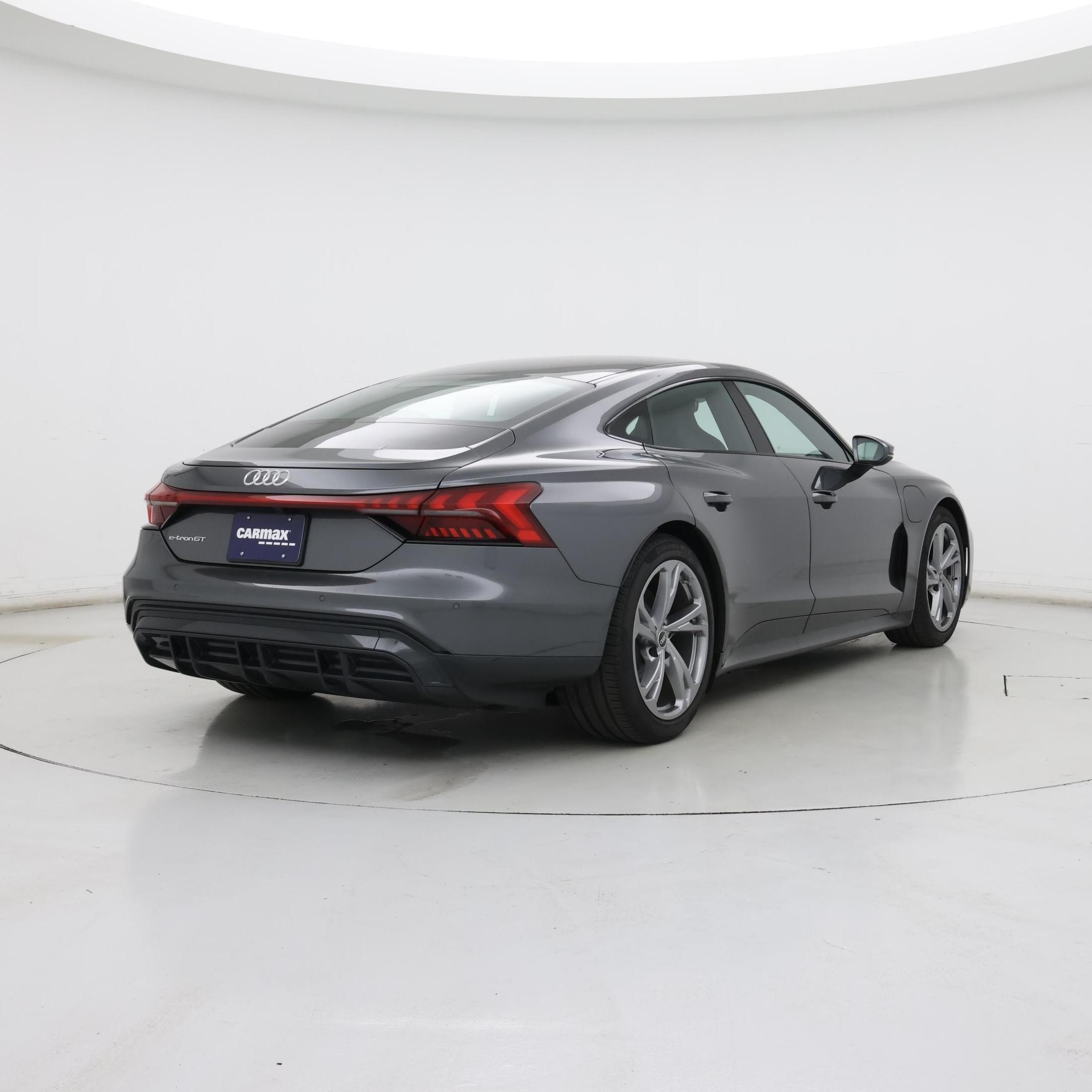 Thumbnail: 2022 Audi e-tron GT - 8