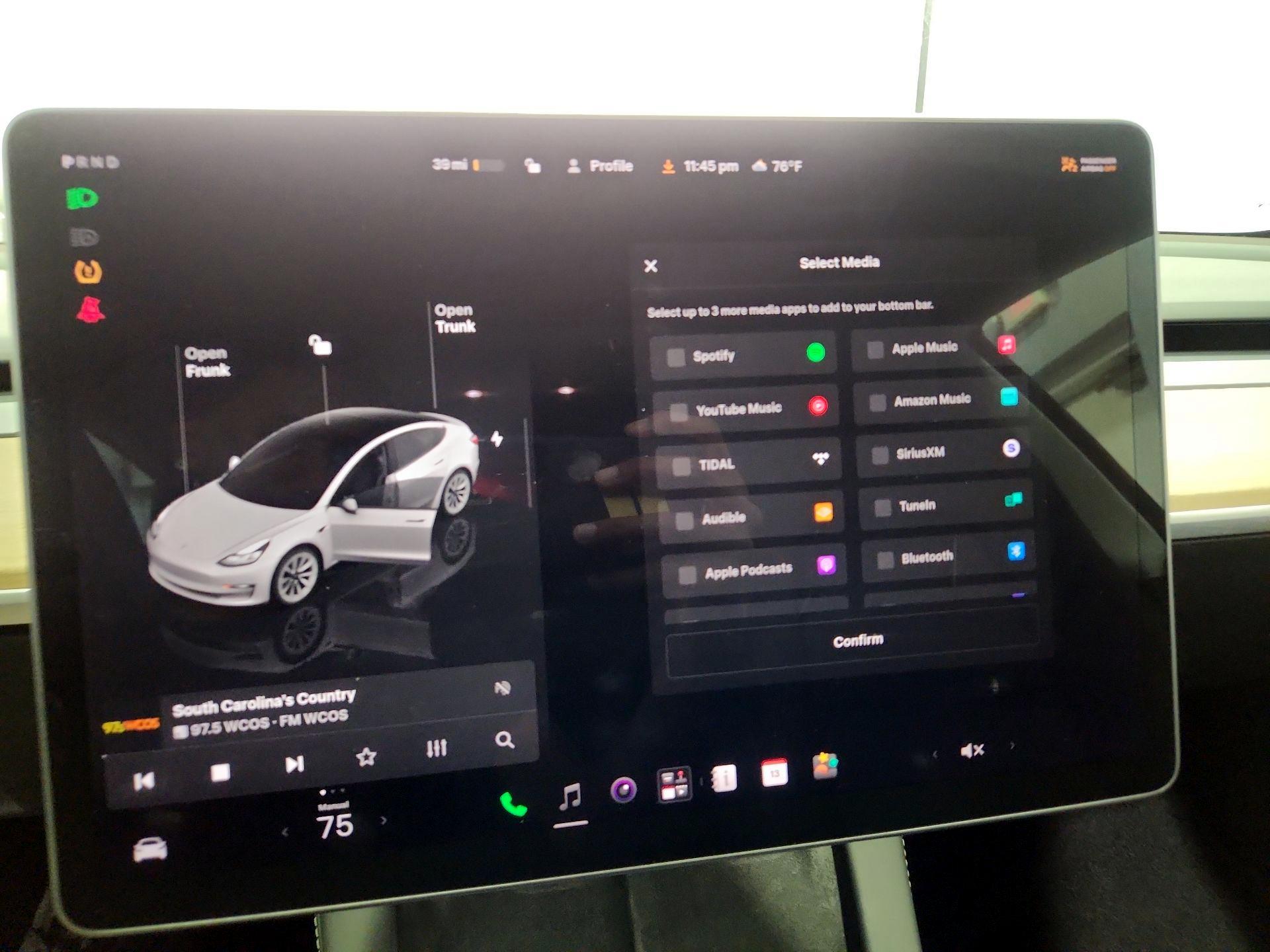 Thumbnail: 2023 Tesla Model 3 - 15