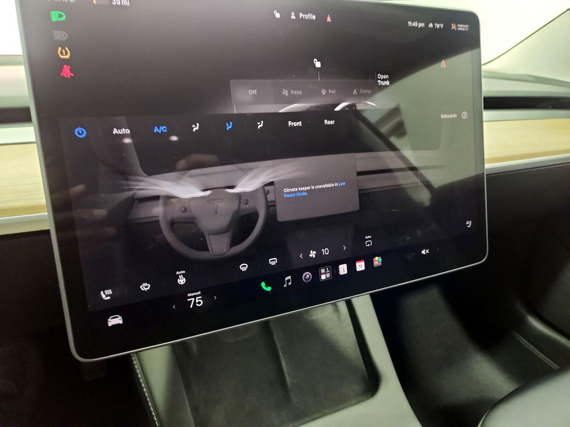Thumbnail: 2023 Tesla Model 3 - 16