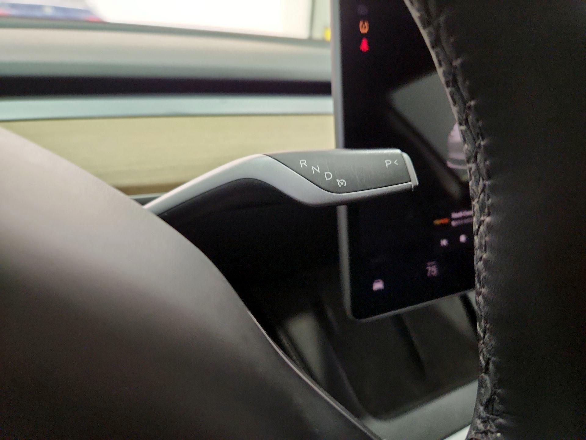 Thumbnail: 2023 Tesla Model 3 - 17