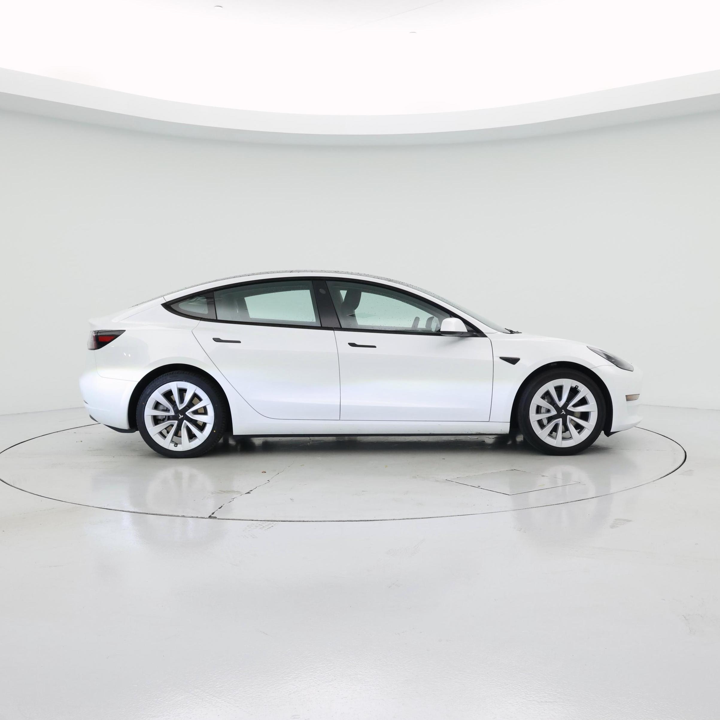Thumbnail: 2023 Tesla Model 3 - 7