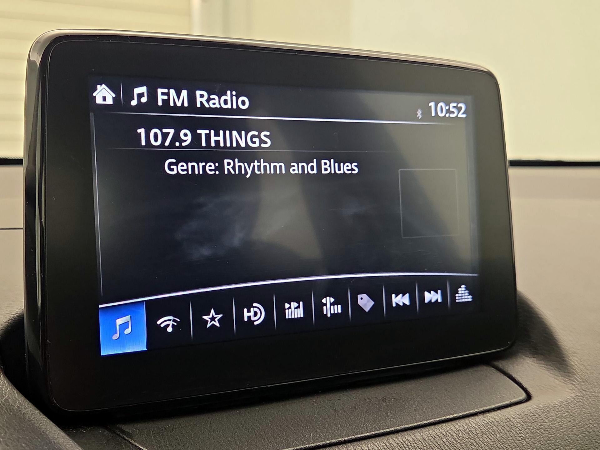 Thumbnail: 2019 Toyota Yaris - 14