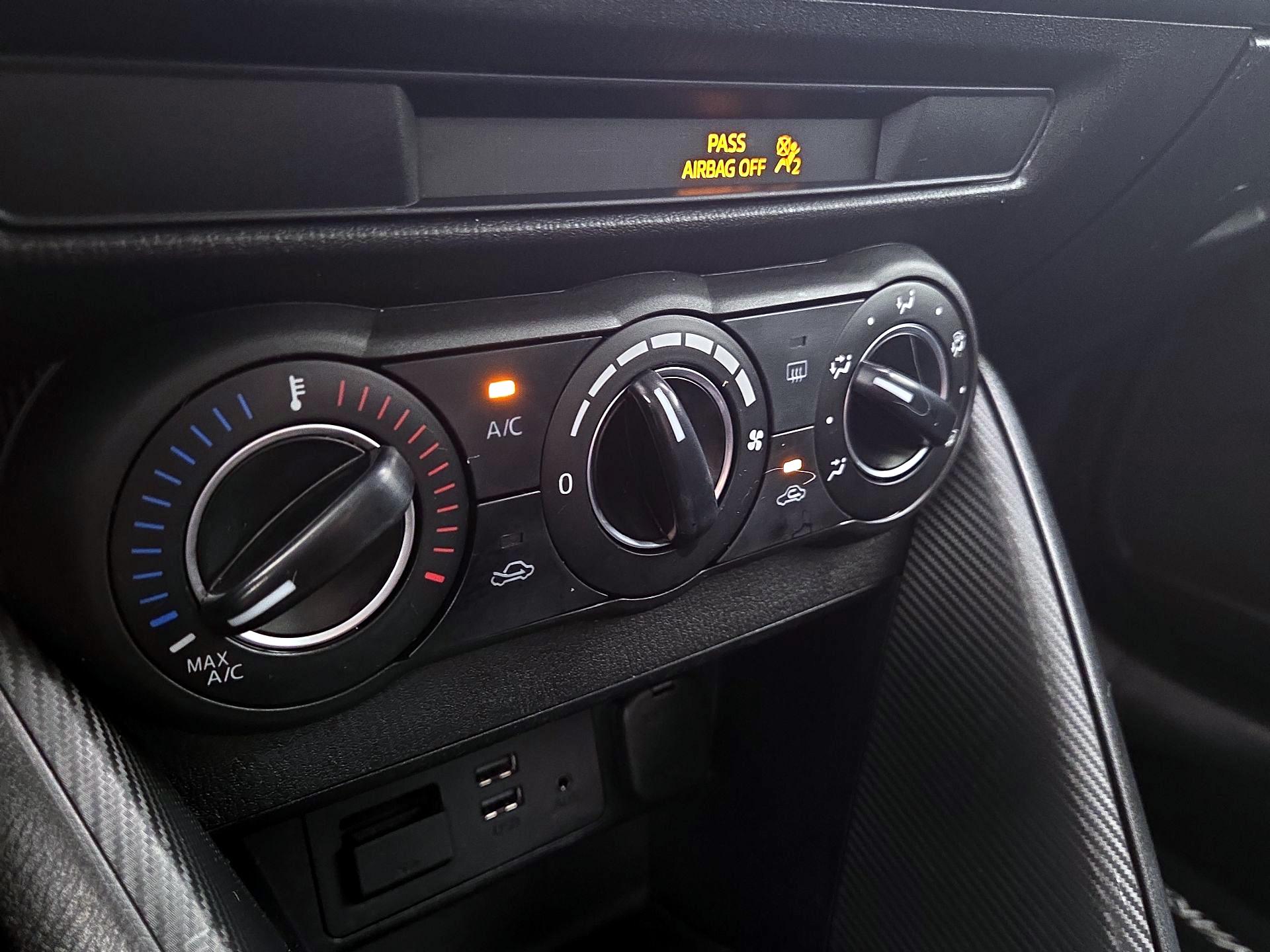 Thumbnail: 2019 Toyota Yaris - 15