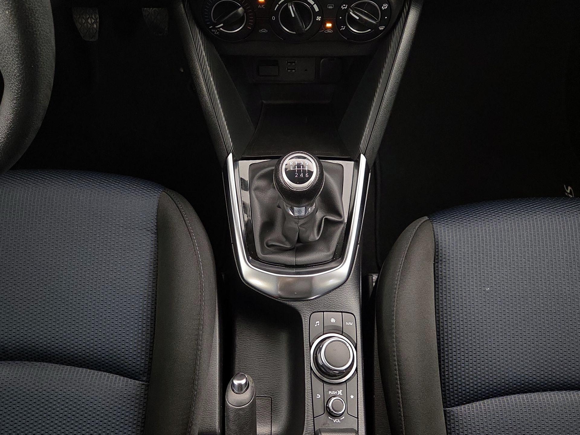 Thumbnail: 2019 Toyota Yaris - 16