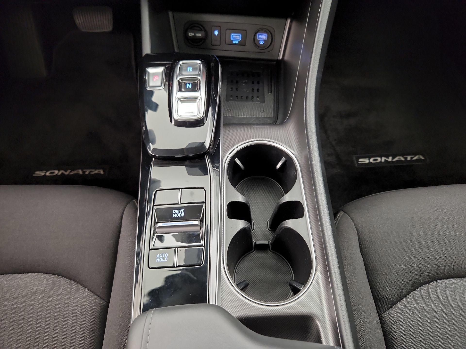 Thumbnail: 2022 Hyundai Sonata - 17