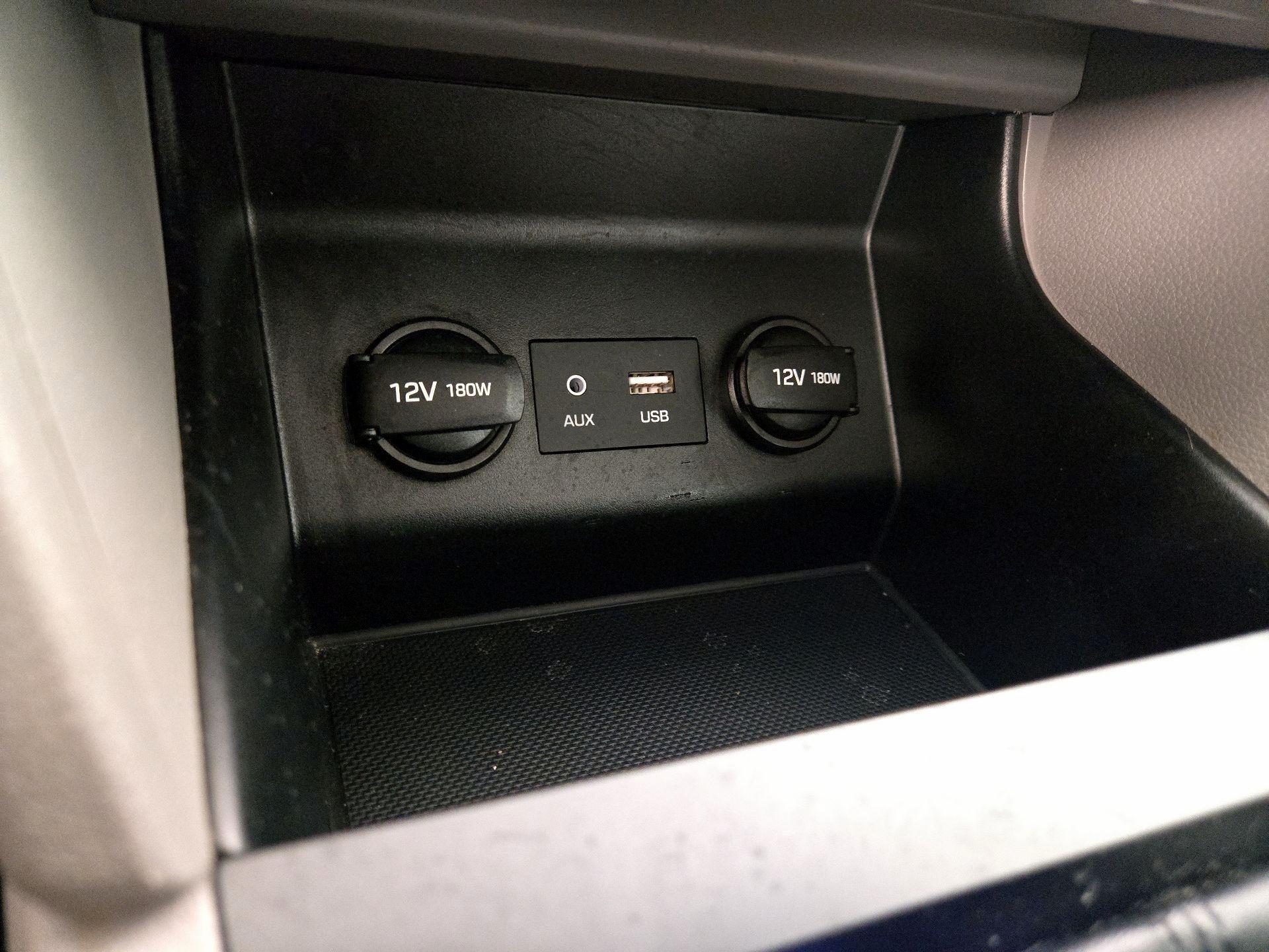 Thumbnail: 2020 Hyundai Elantra - 18