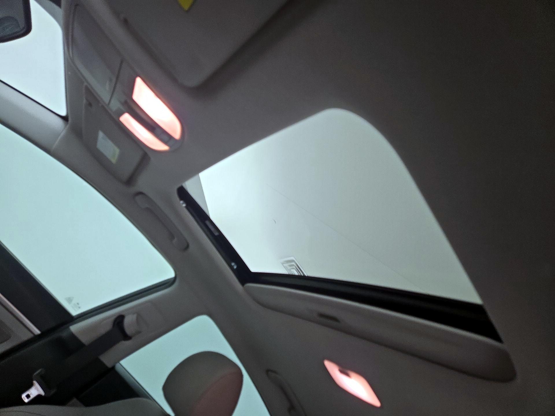 Thumbnail: 2020 Hyundai Elantra - 19