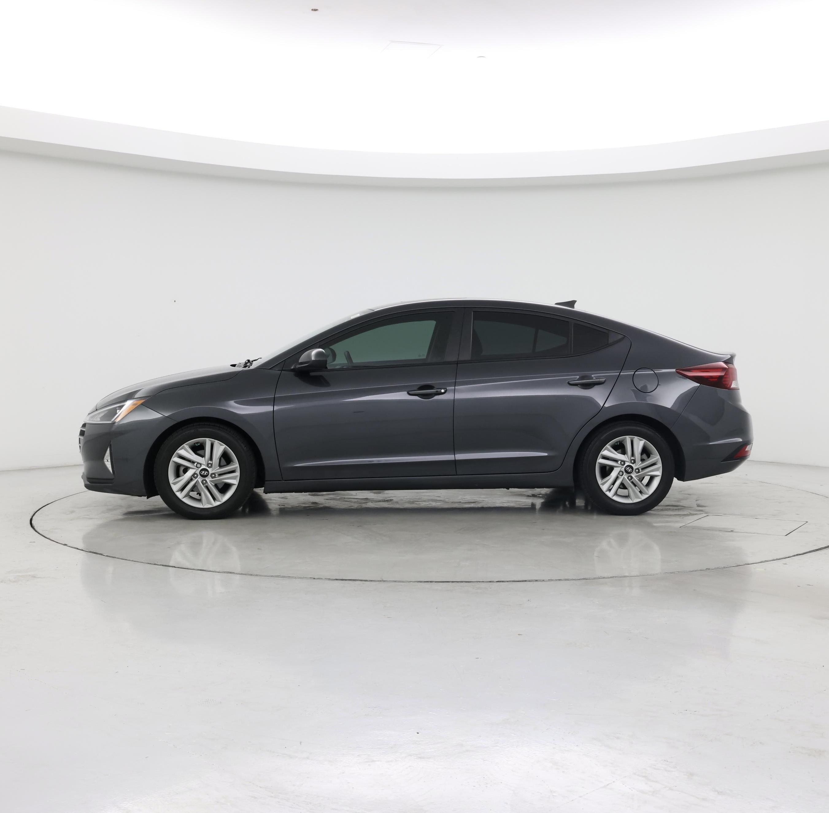 Thumbnail: 2020 Hyundai Elantra - 3
