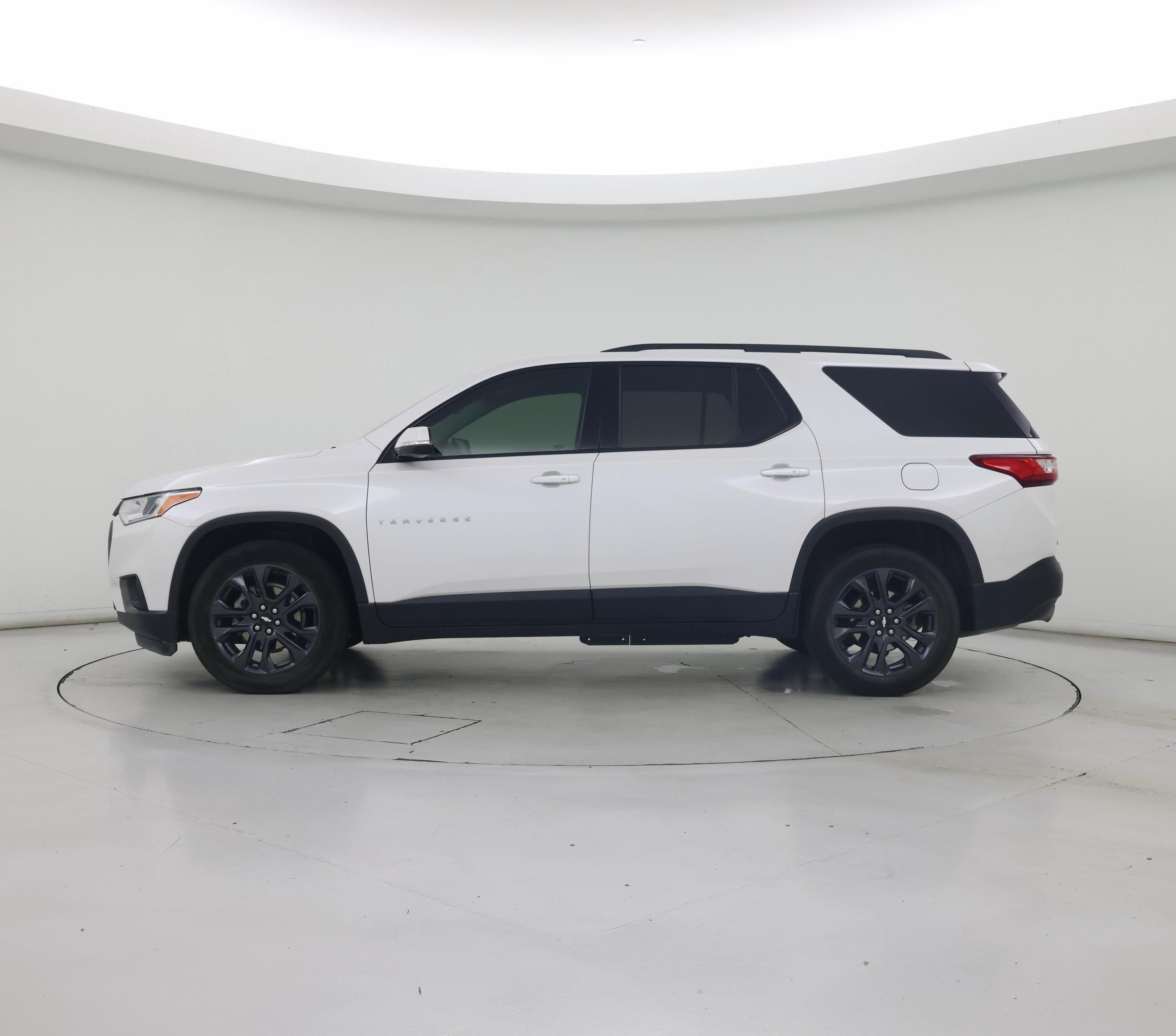 Thumbnail: 2020 Chevrolet Traverse - 3
