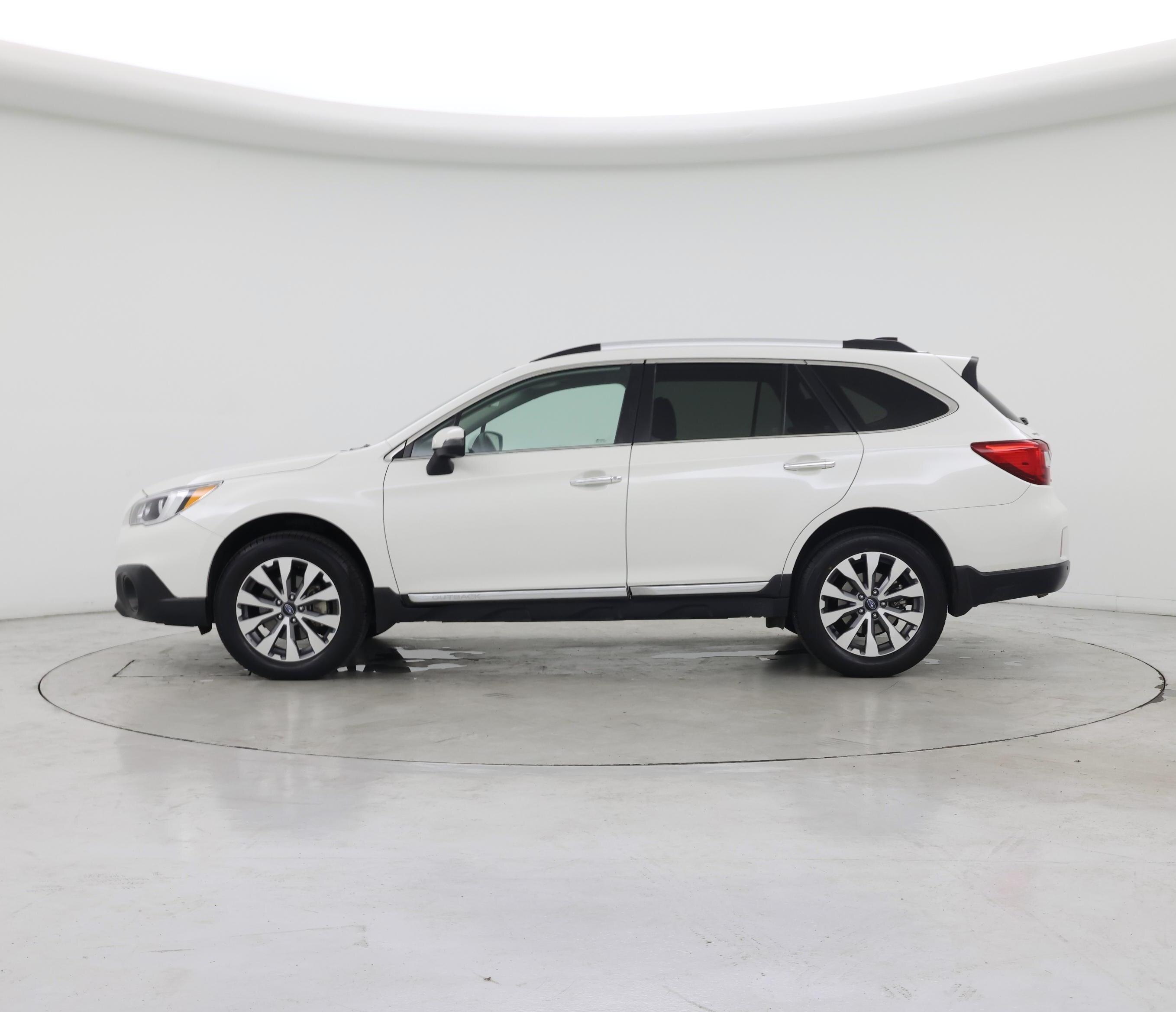 Thumbnail: 2017 Subaru Outback - 3