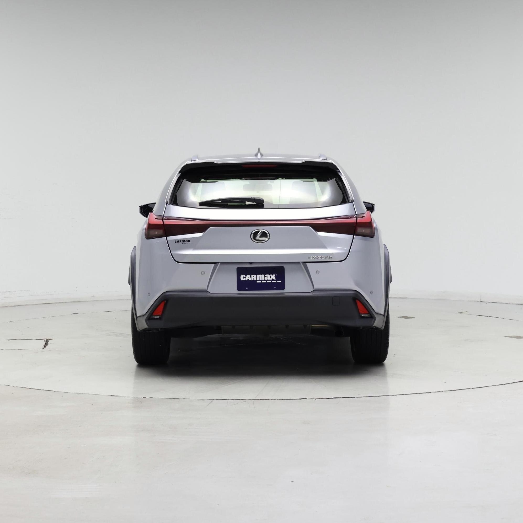 Thumbnail: 2023 Lexus UX - 6