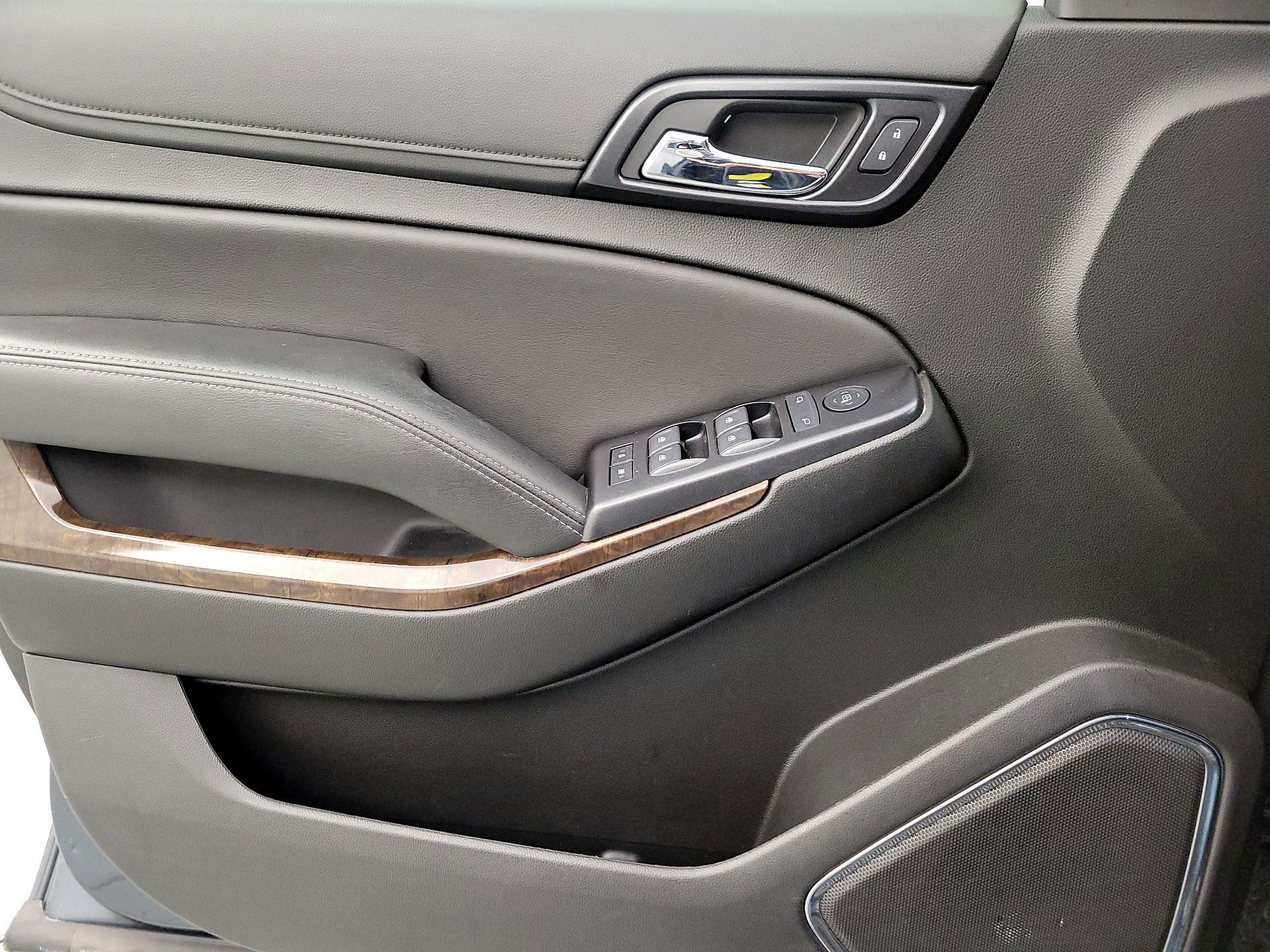 Thumbnail: 2020 Chevrolet Tahoe - 12