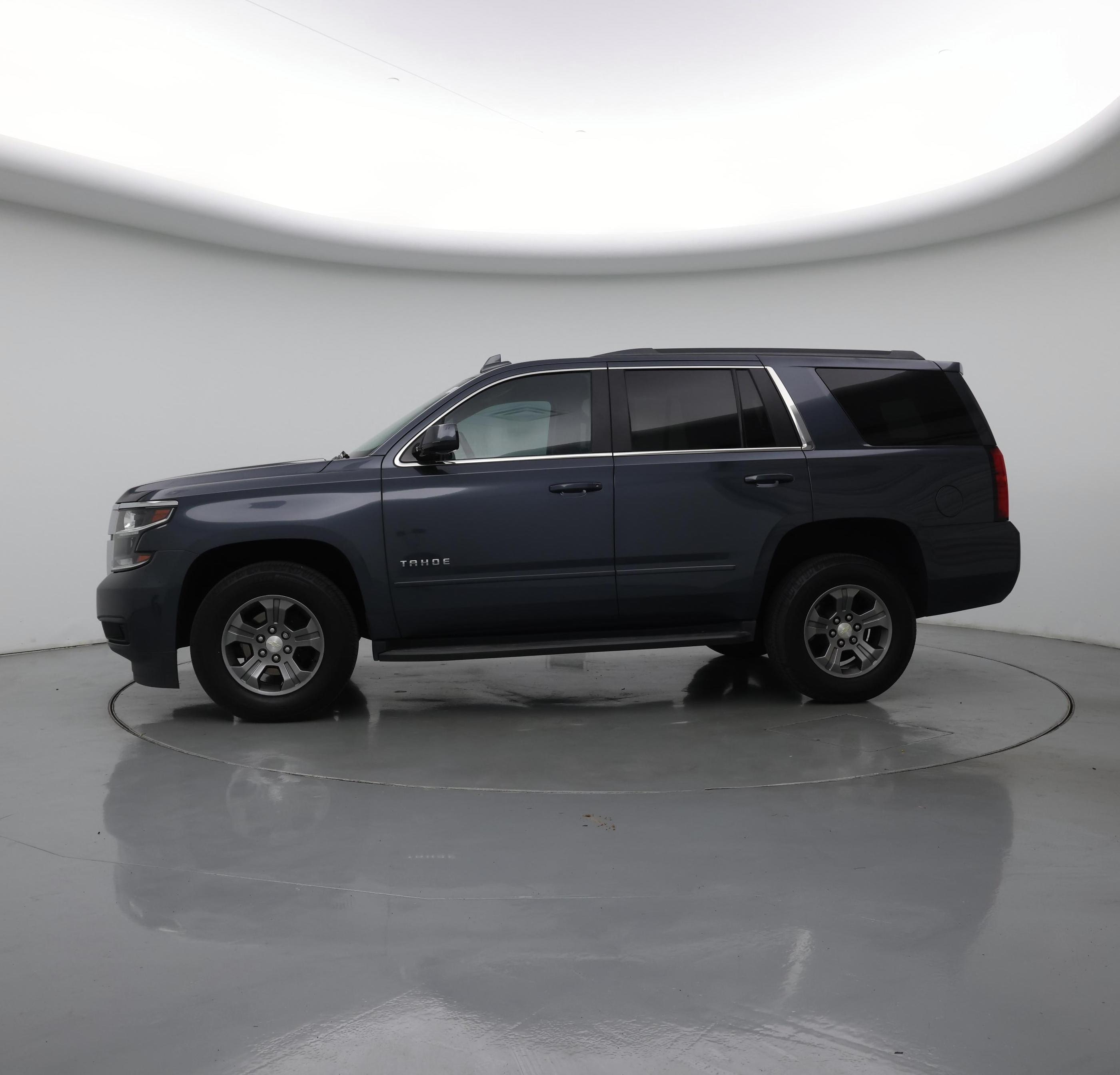 Thumbnail: 2020 Chevrolet Tahoe - 3