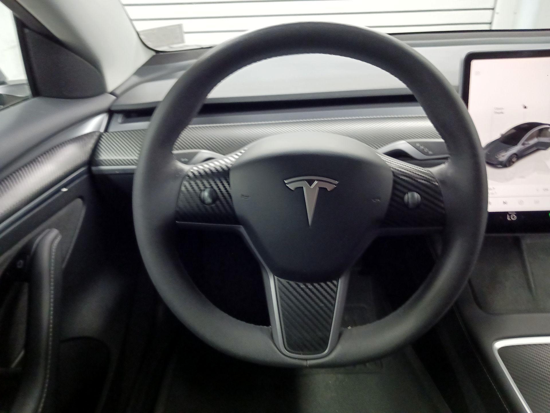 Thumbnail: 2023 Tesla Model 3 - 10