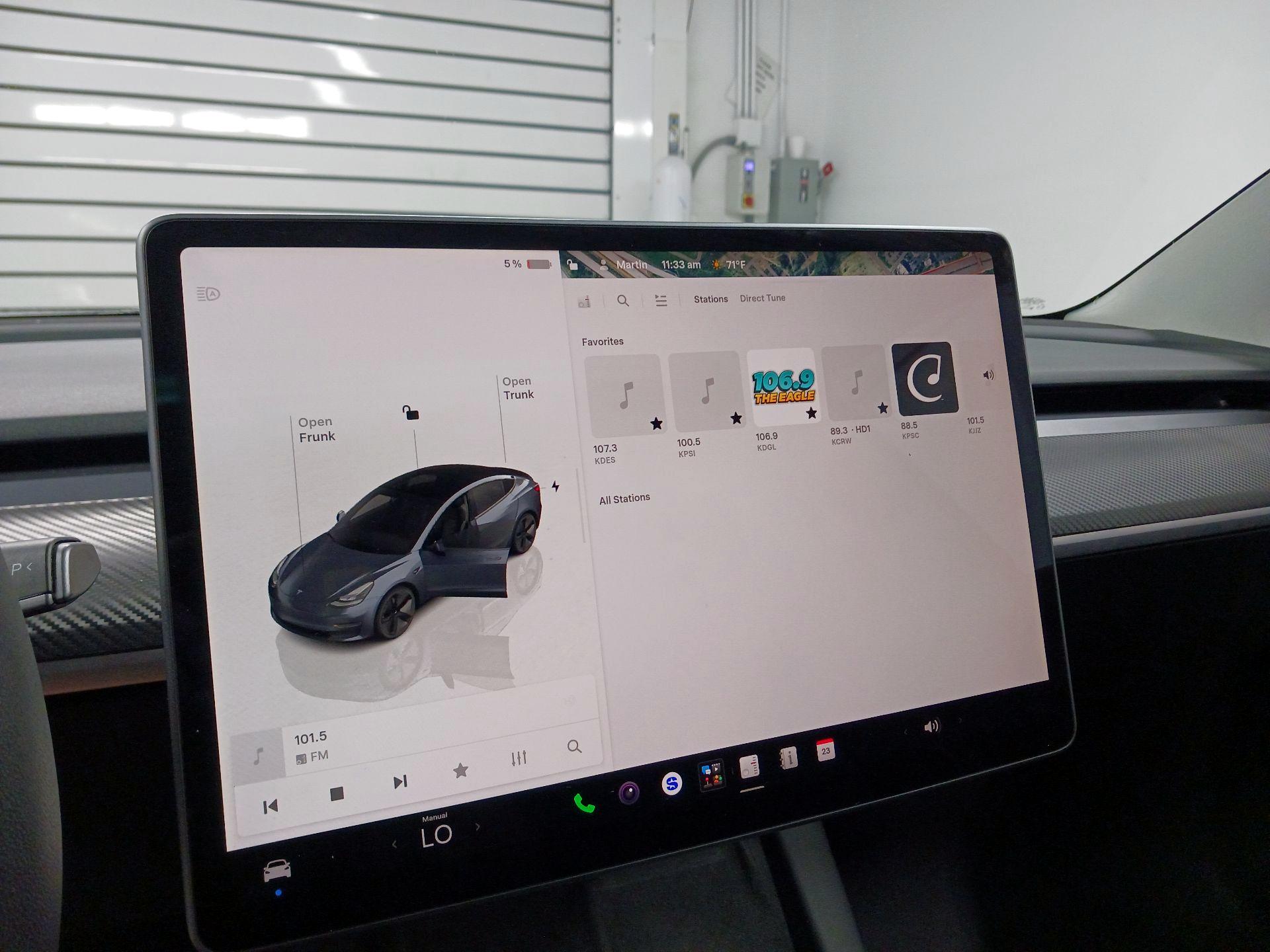 Thumbnail: 2023 Tesla Model 3 - 15